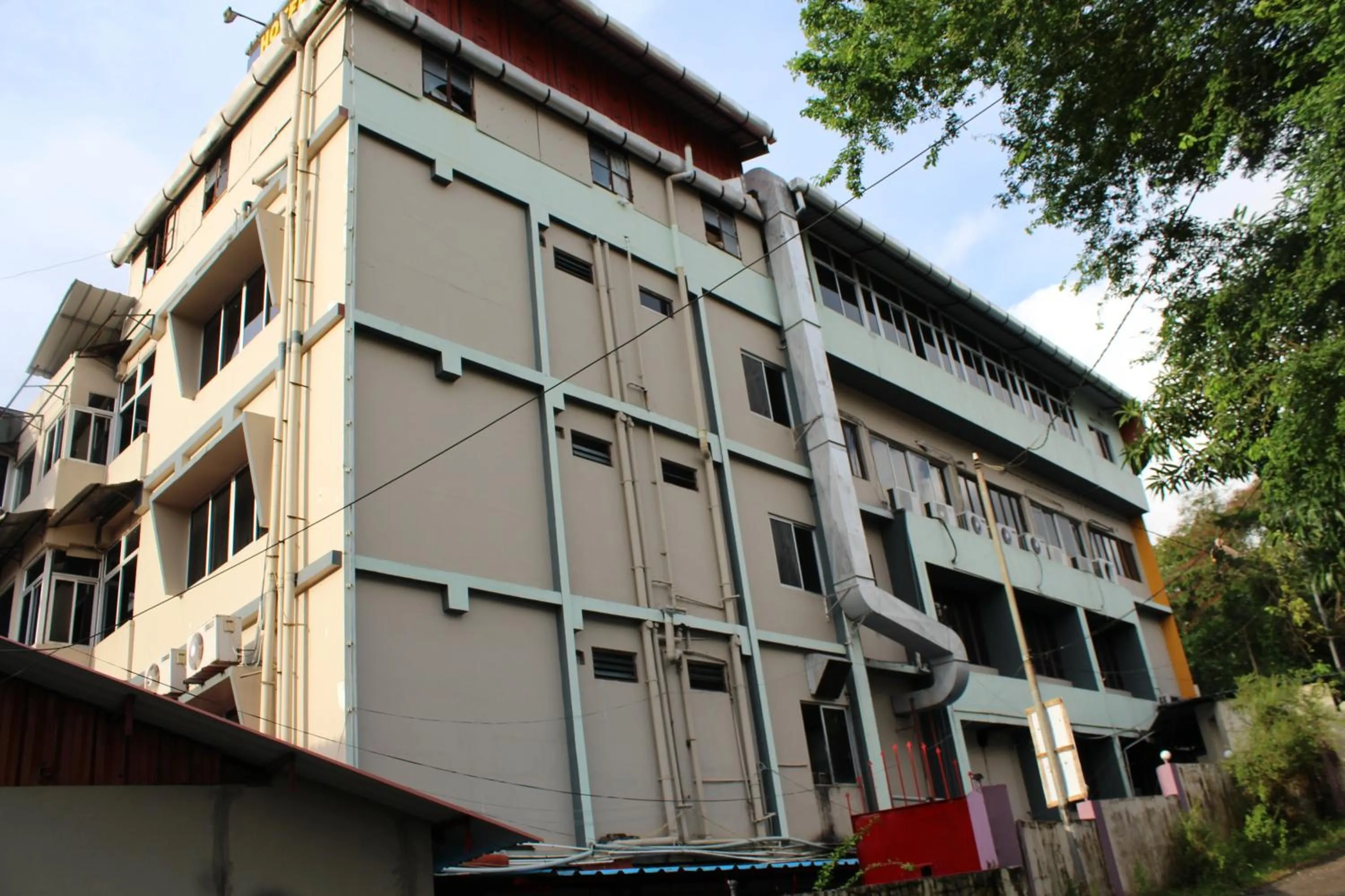 Property building in Hotel Shreesh