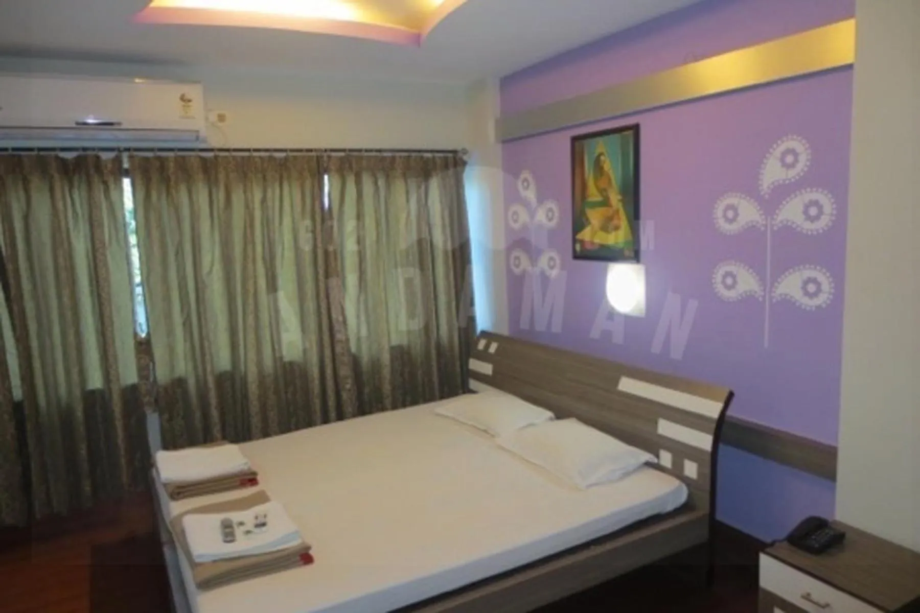 Photo of the whole room in Hotel Shreesh