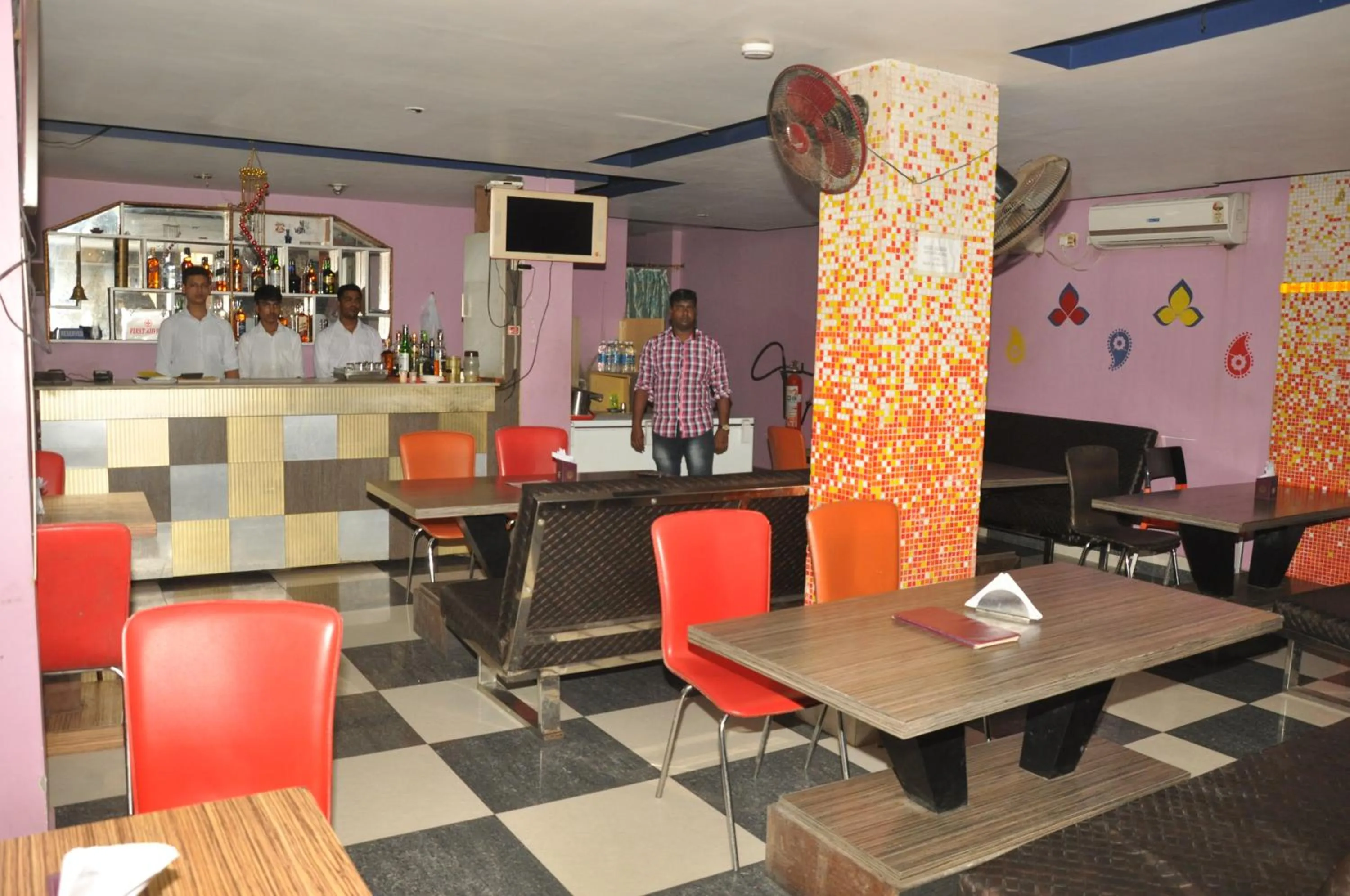 Lounge or bar in Hotel Shreesh