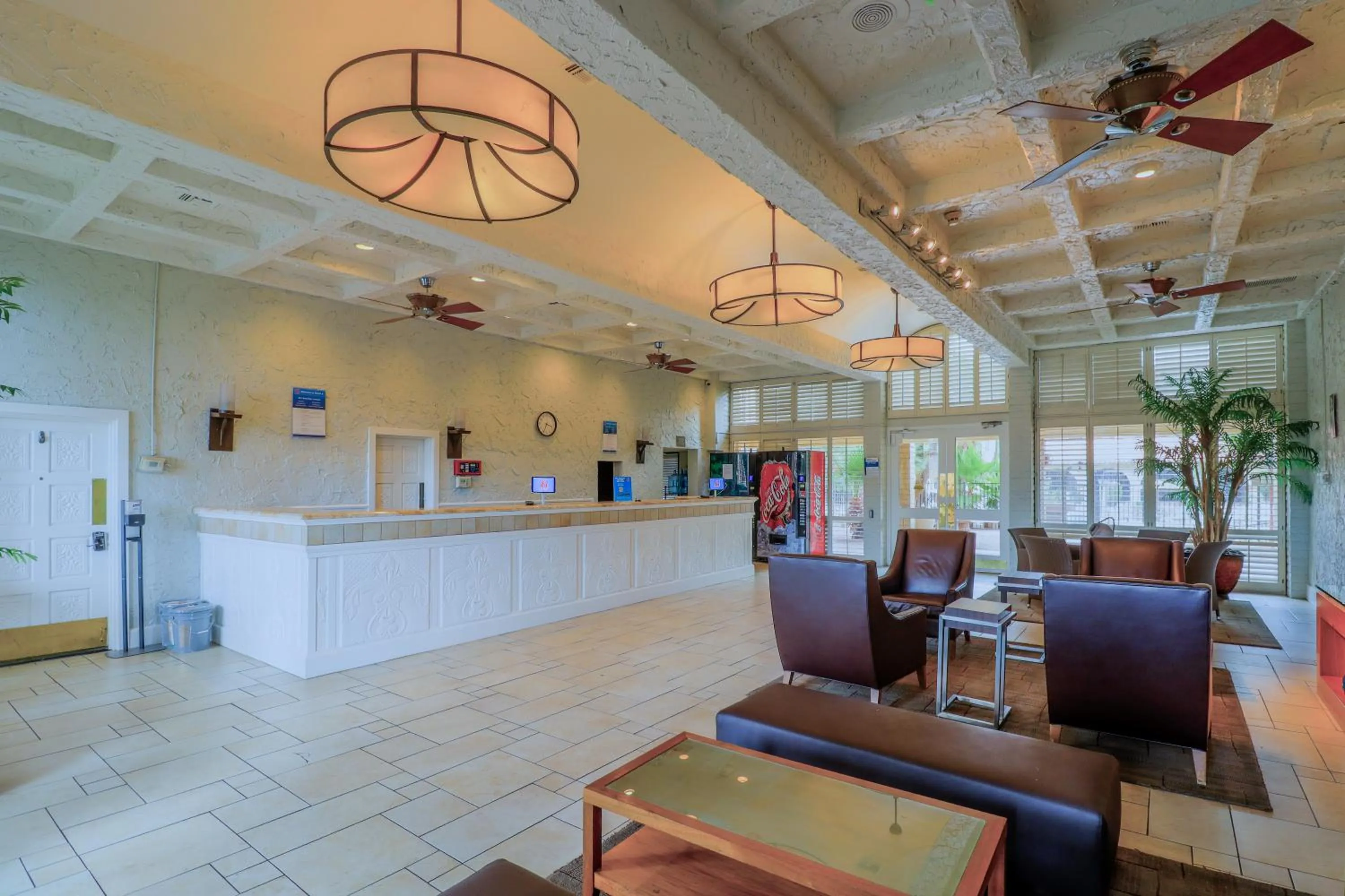 Lobby or reception in Studio 6 Phoenix, AZ – Sky Harbor