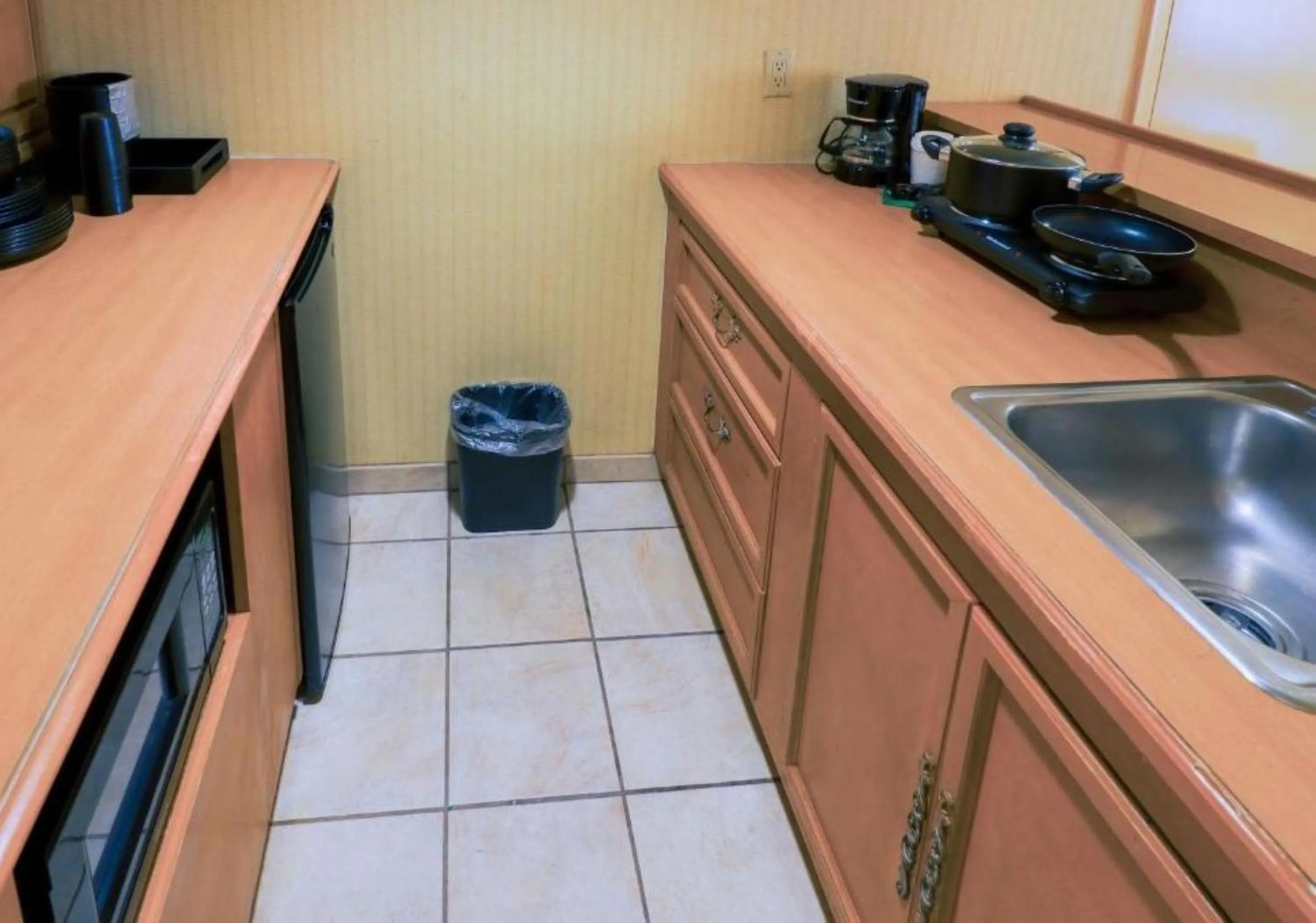 Area and facilities in Studio 6 Phoenix, AZ – Sky Harbor