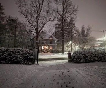 Property building in Amherst Inn