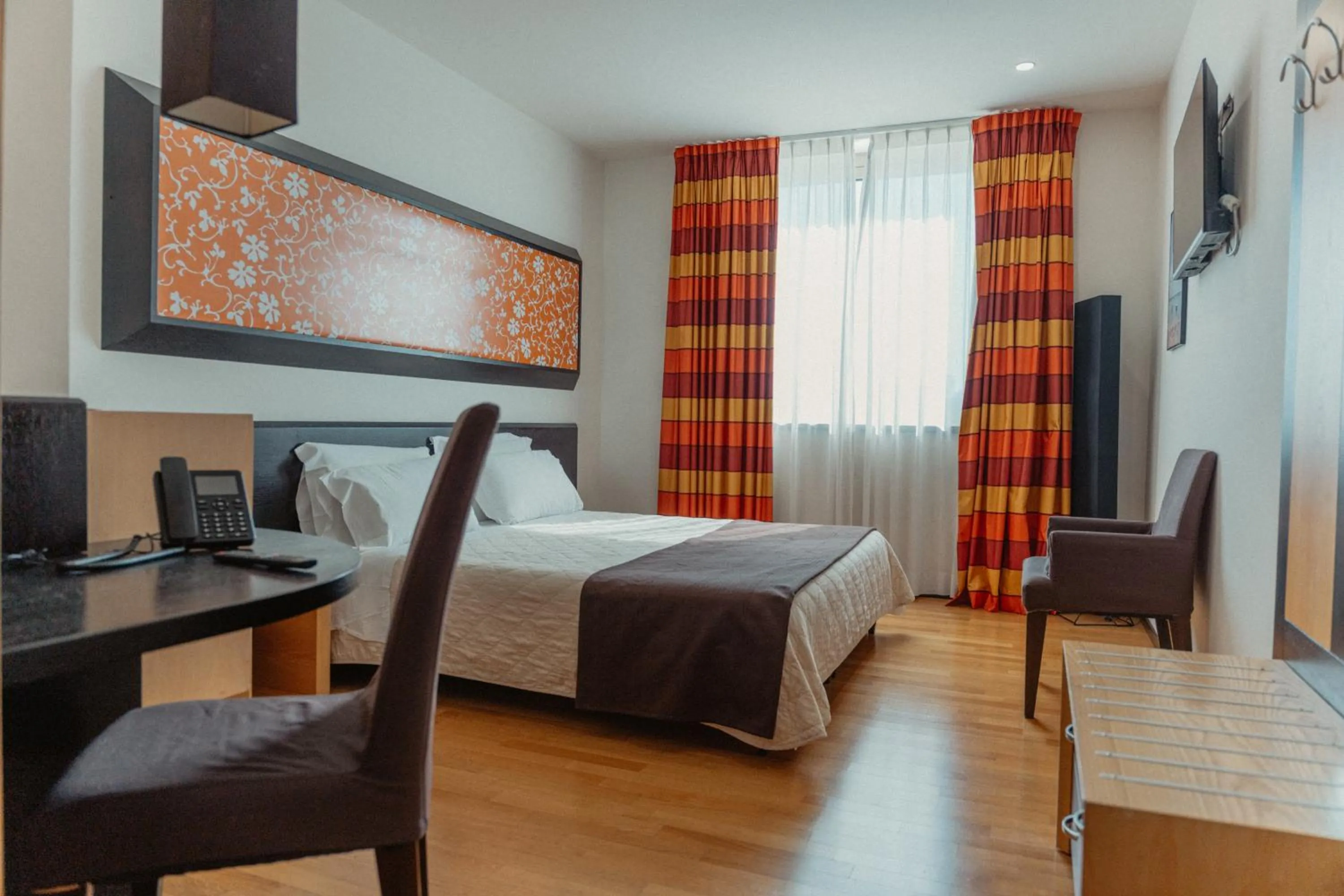 Bedroom, Bed in Sanlu Hotel