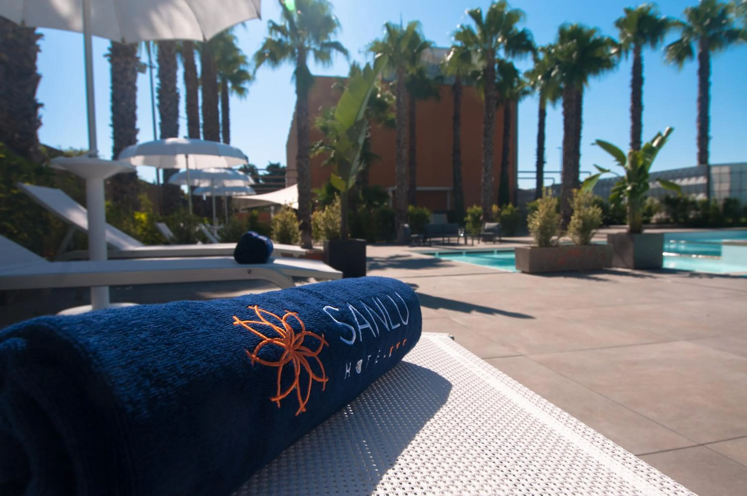 Swimming pool in Sanlu Hotel