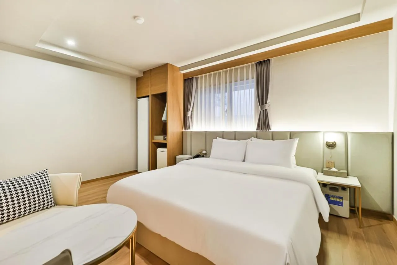 Bed in Grandis Hotel