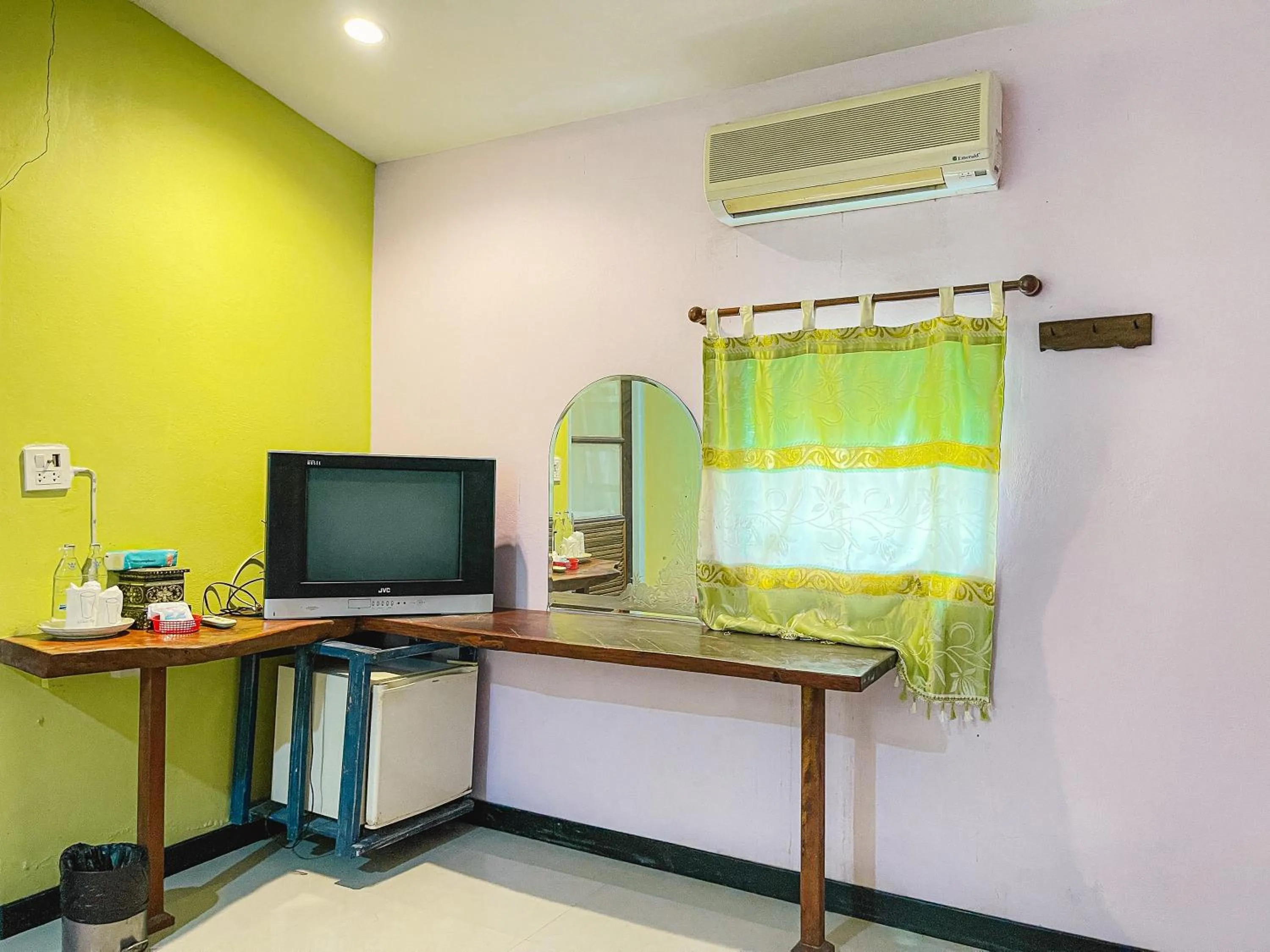 TV and multimedia in Kanta Hill Resort