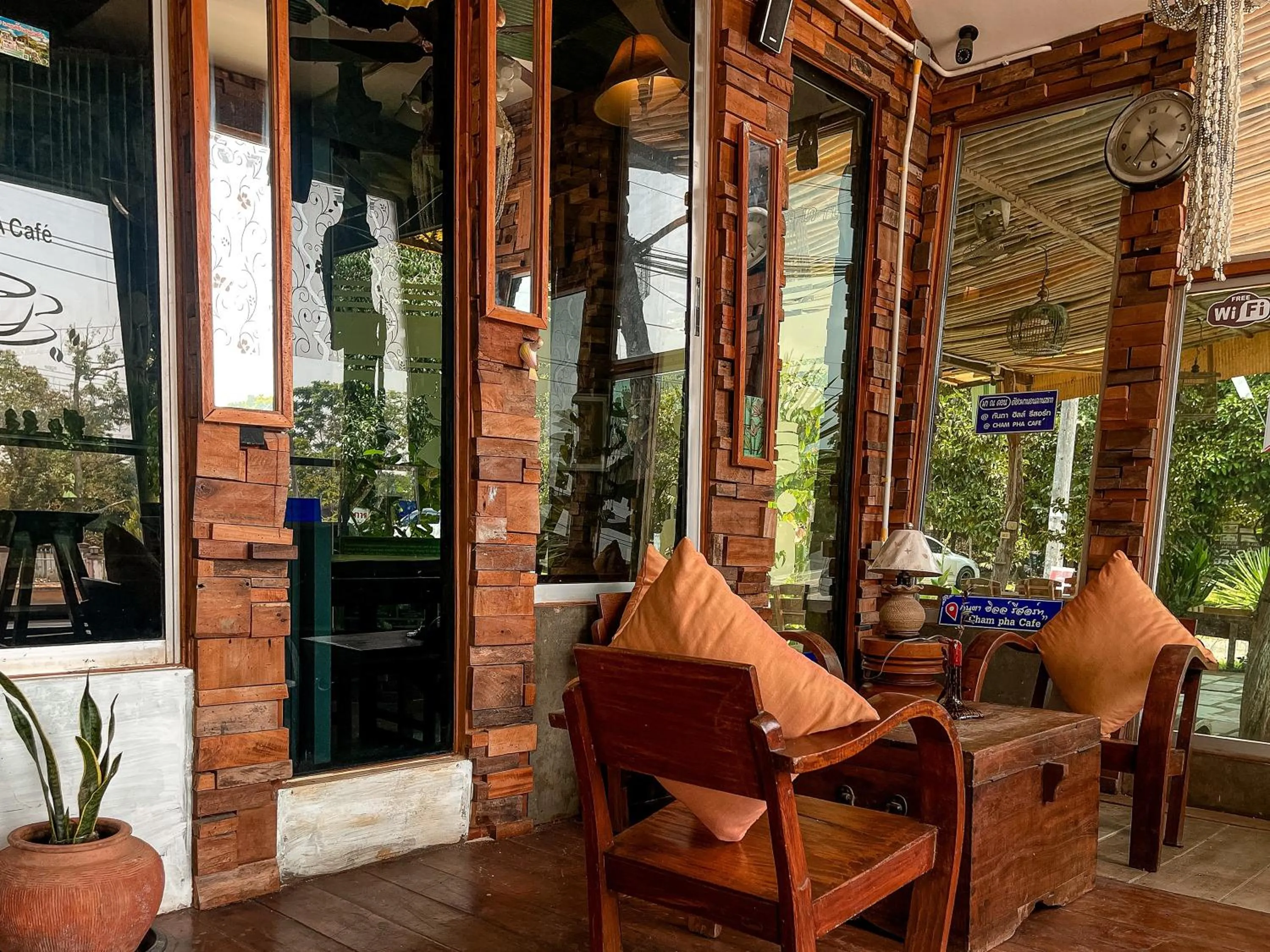 Seating area in Kanta Hill Resort