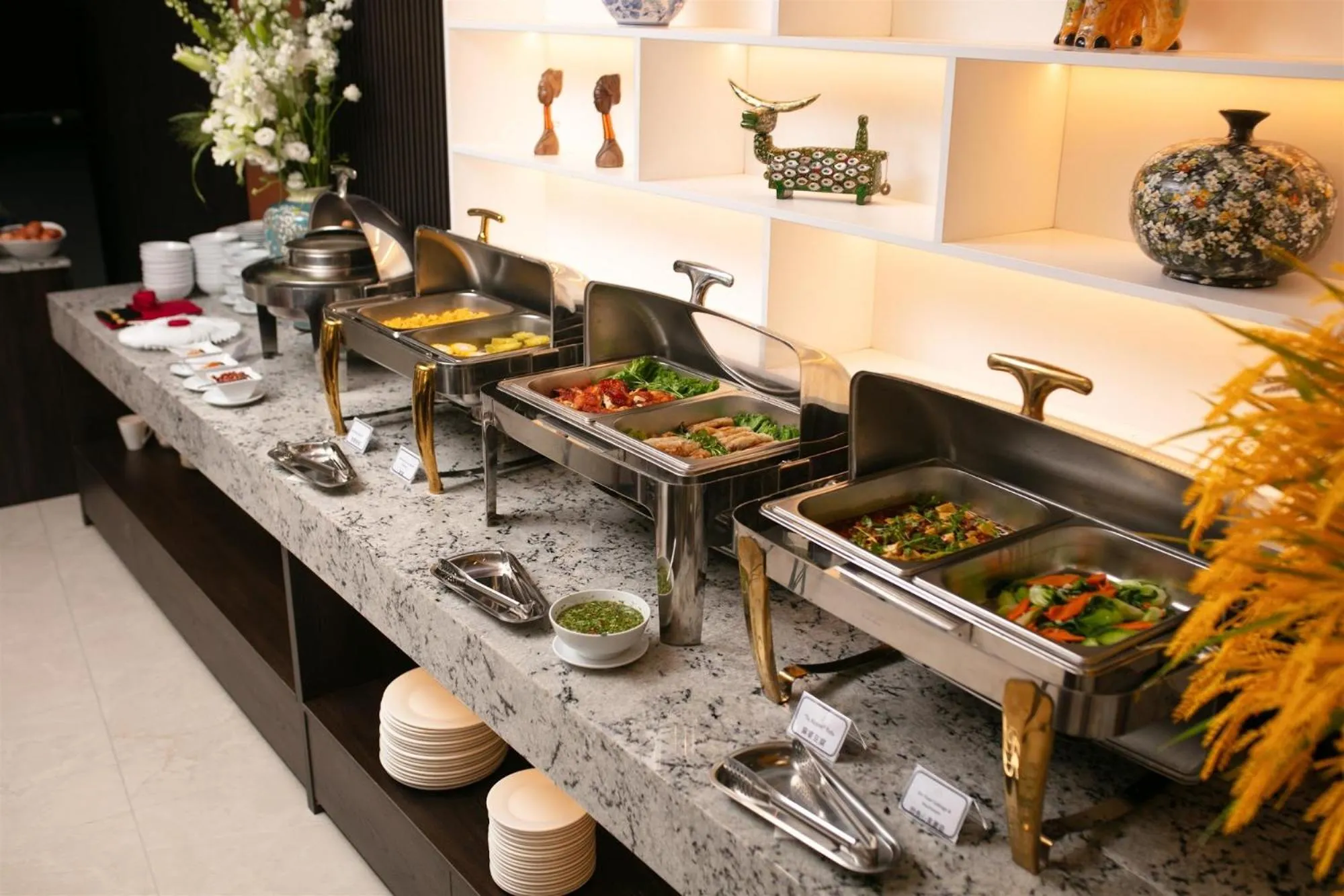 Restaurant/places to eat in Amira Hotel Bắc Ninh