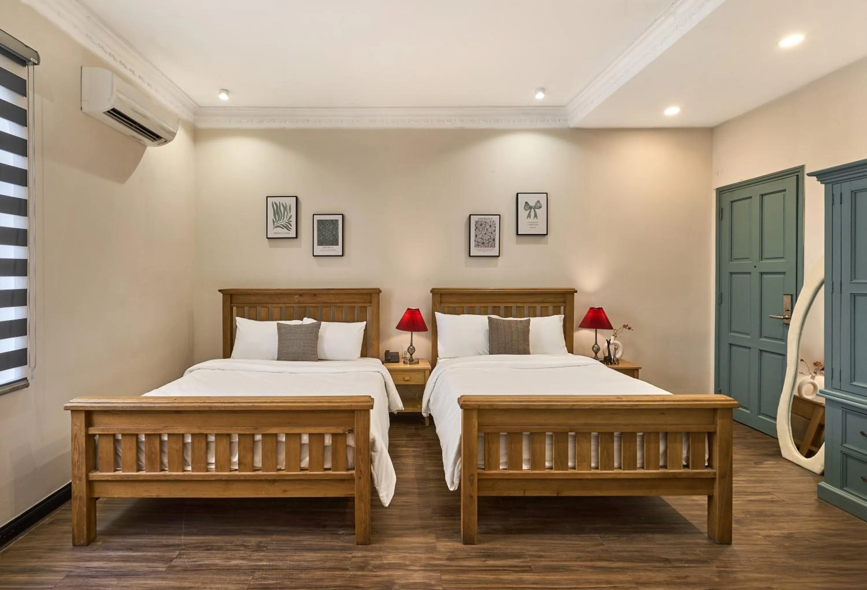 Bed in The Passion Lux Airport Hotel Apartment - Free Airport