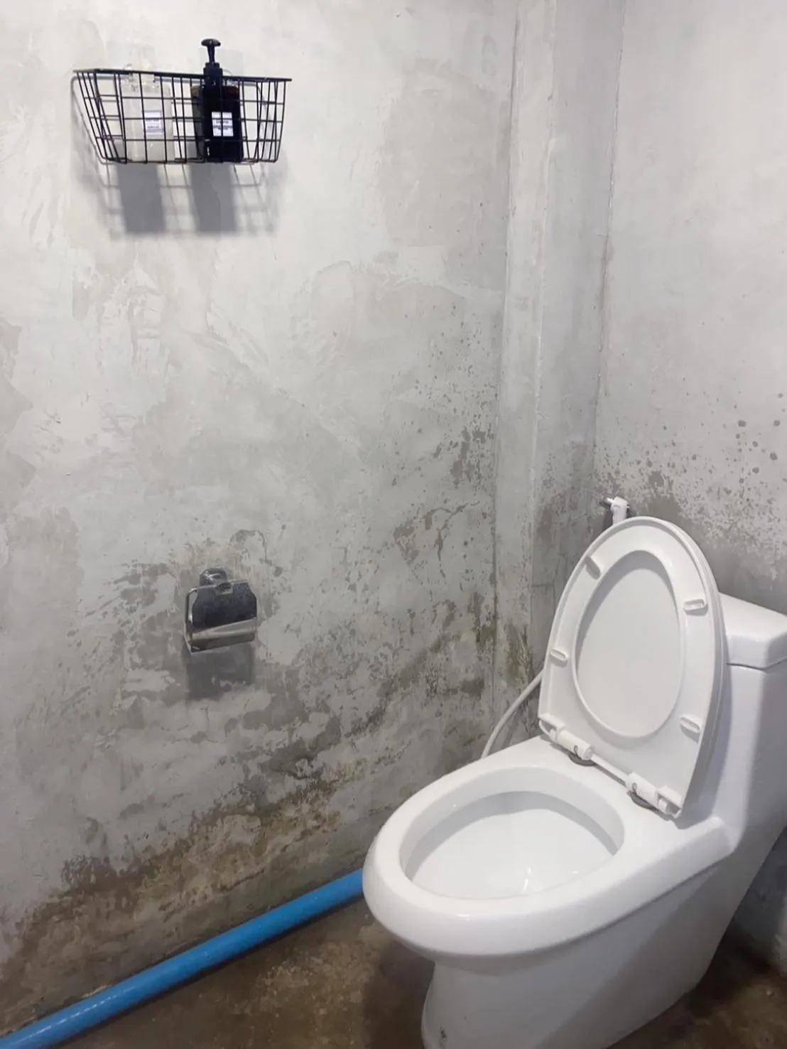 Bathroom in XX GO INN BTS Ari - BTS Ari Station