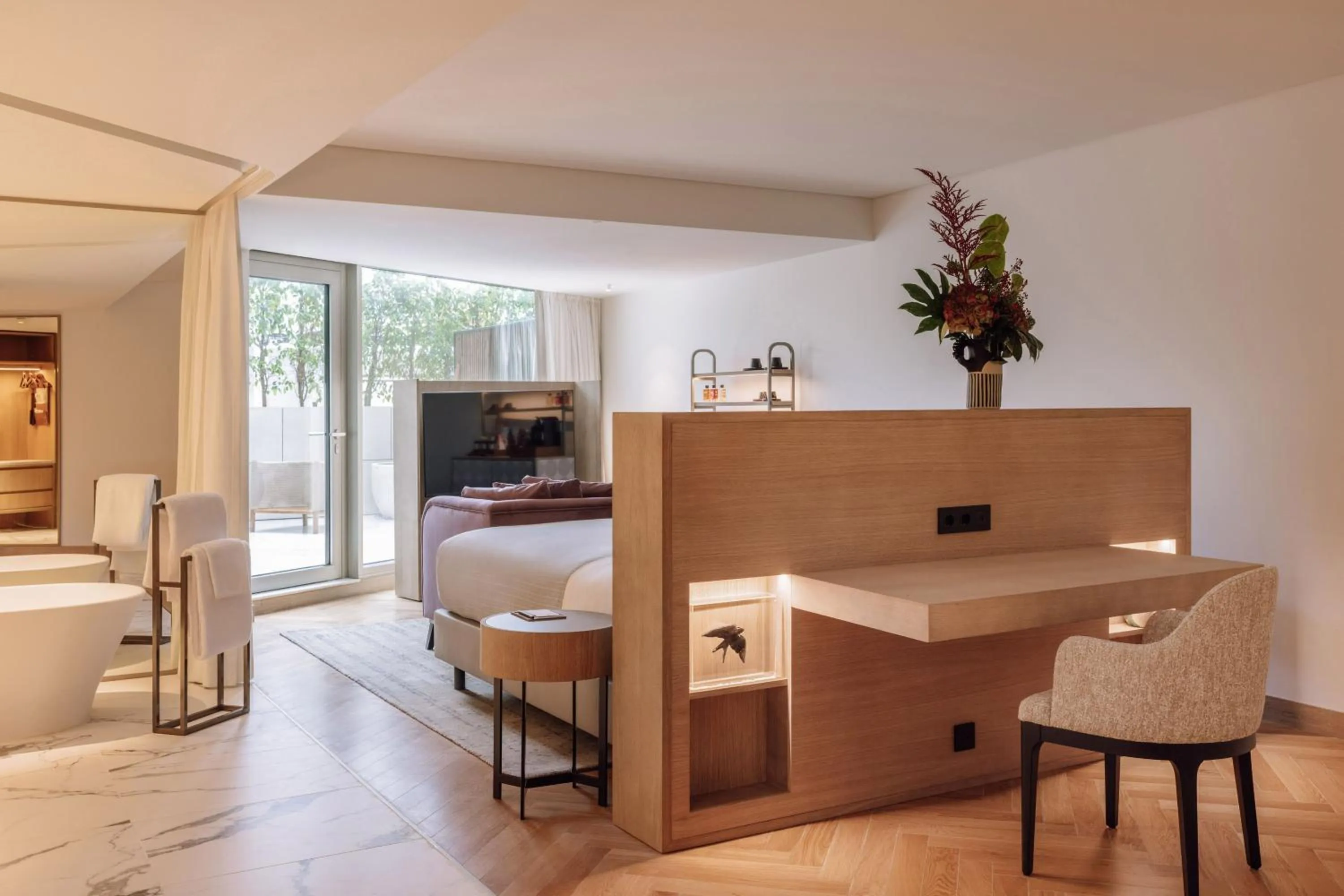 Property building, Bed in ME Lisbon