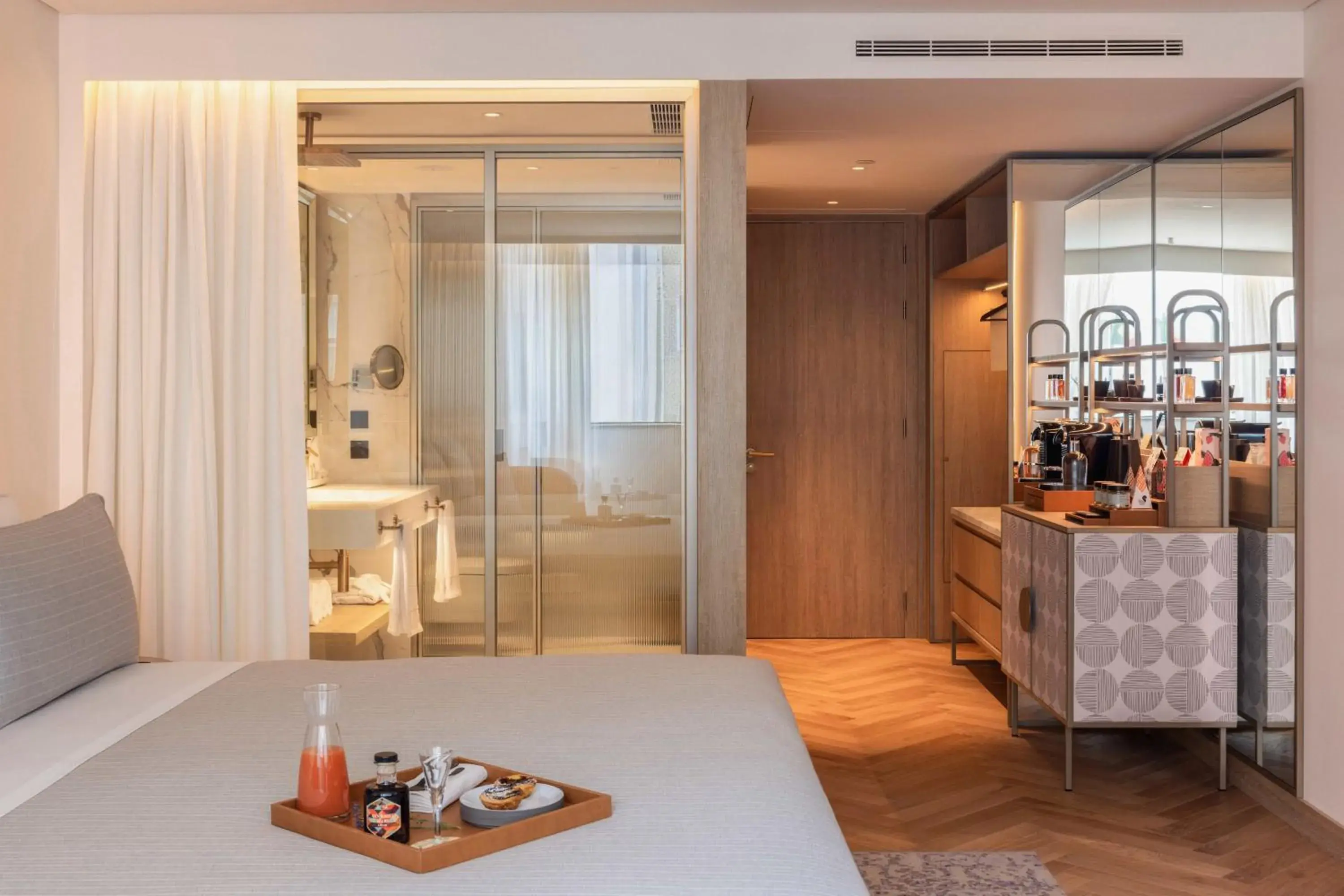 Interconnecting Always ME in ME Lisbon by Meliá Interconnecting Always ME in ME Lisbon by Meliá