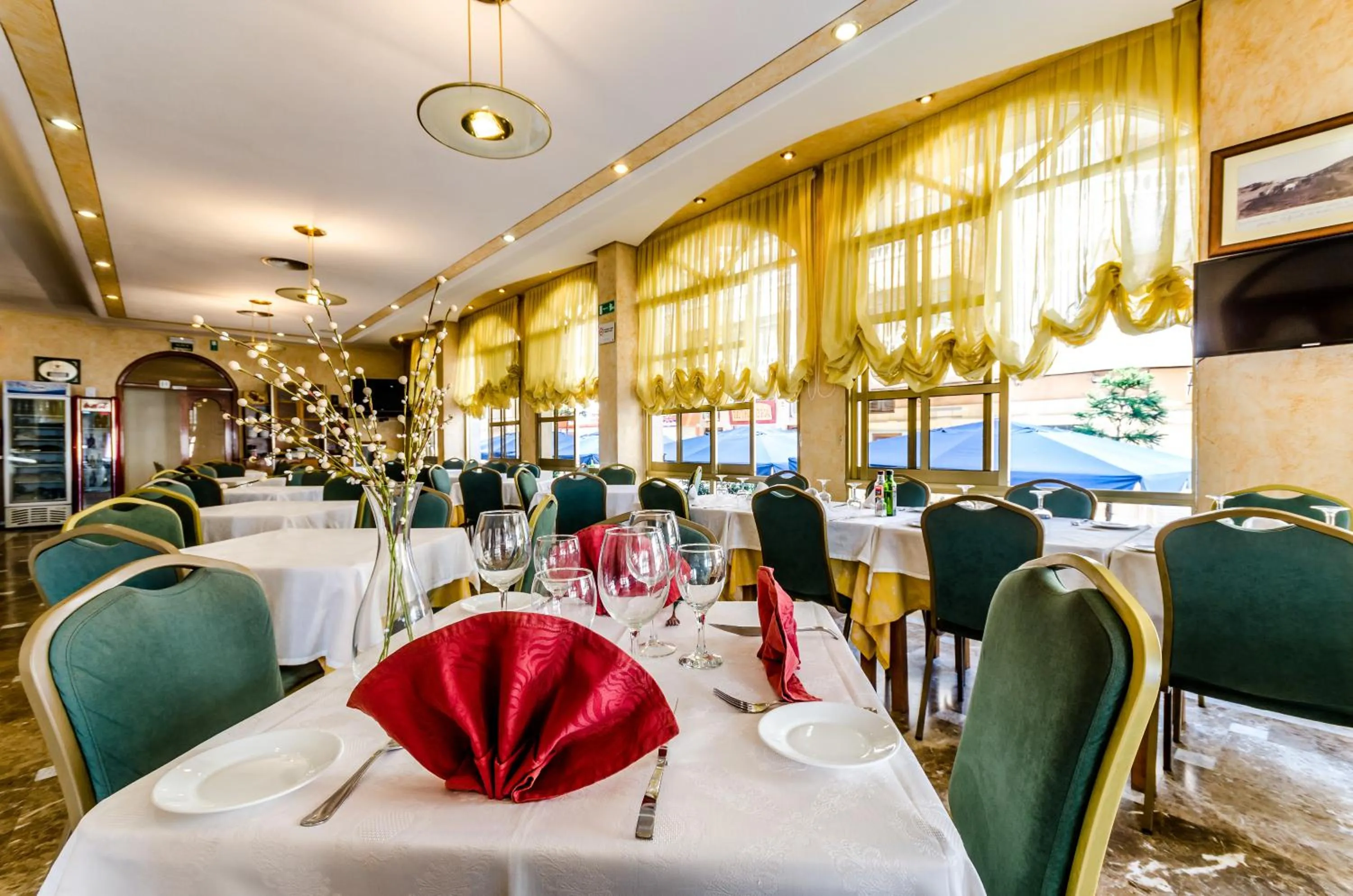 Restaurant/places to eat in Hotel Mediterráneo