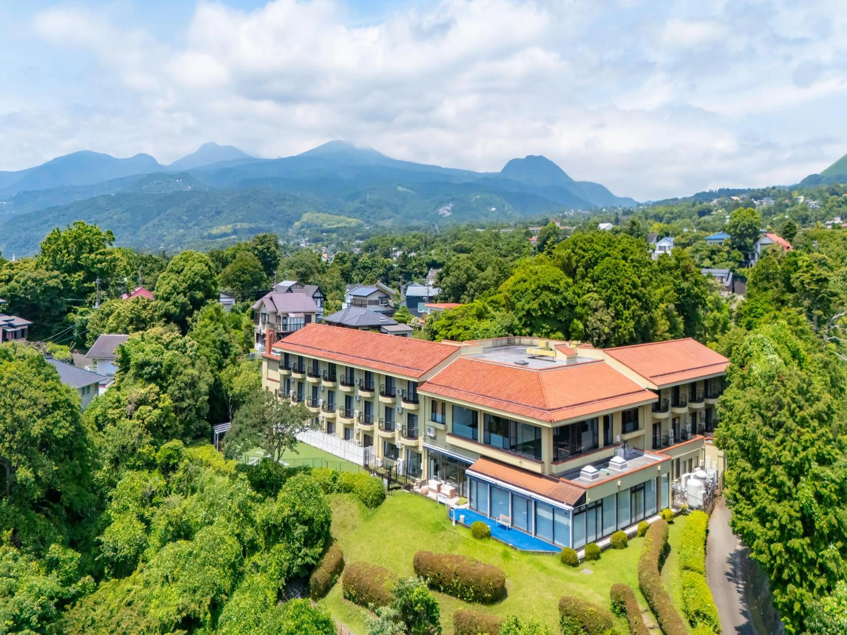 Property building in Wan's Resort Jogasaki