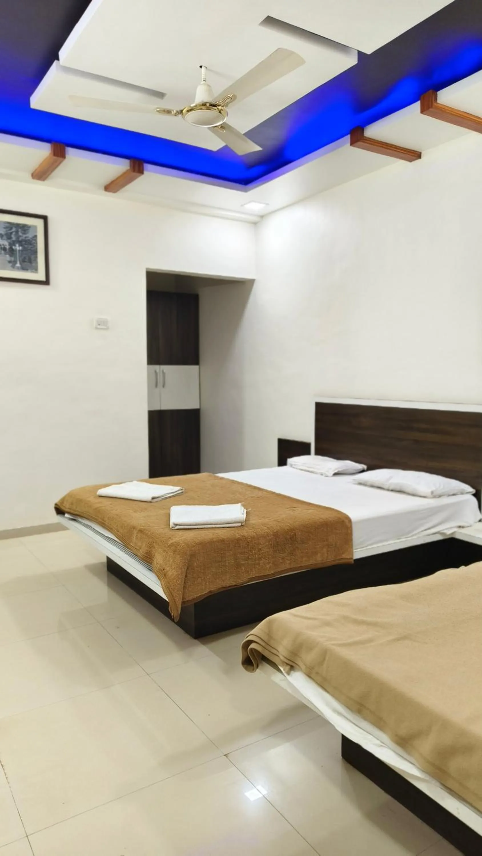 Bed in Girichintan Bunglow