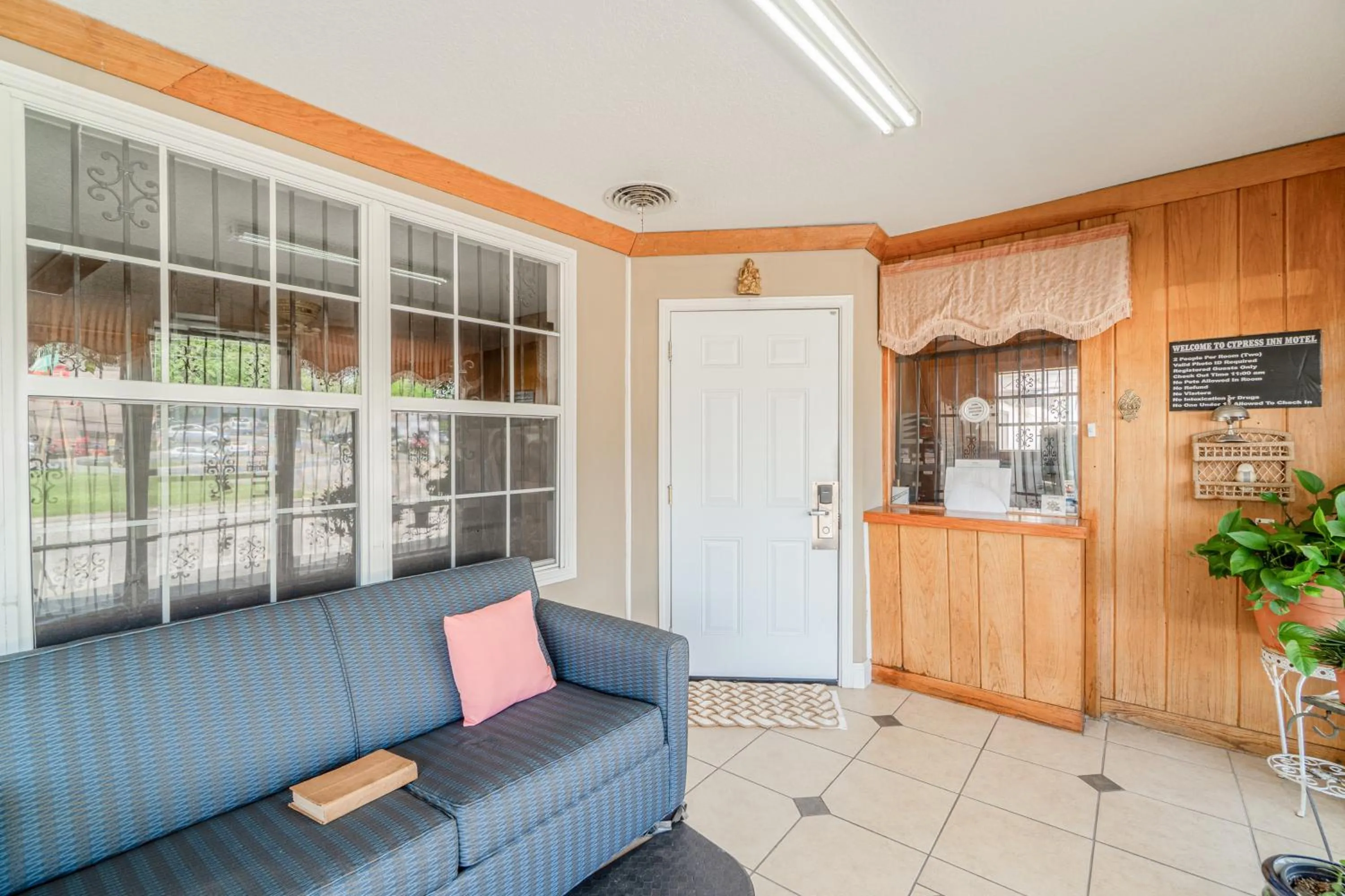 Lobby or reception in Cypress Inn Motel By OYO West Monroe I-20
