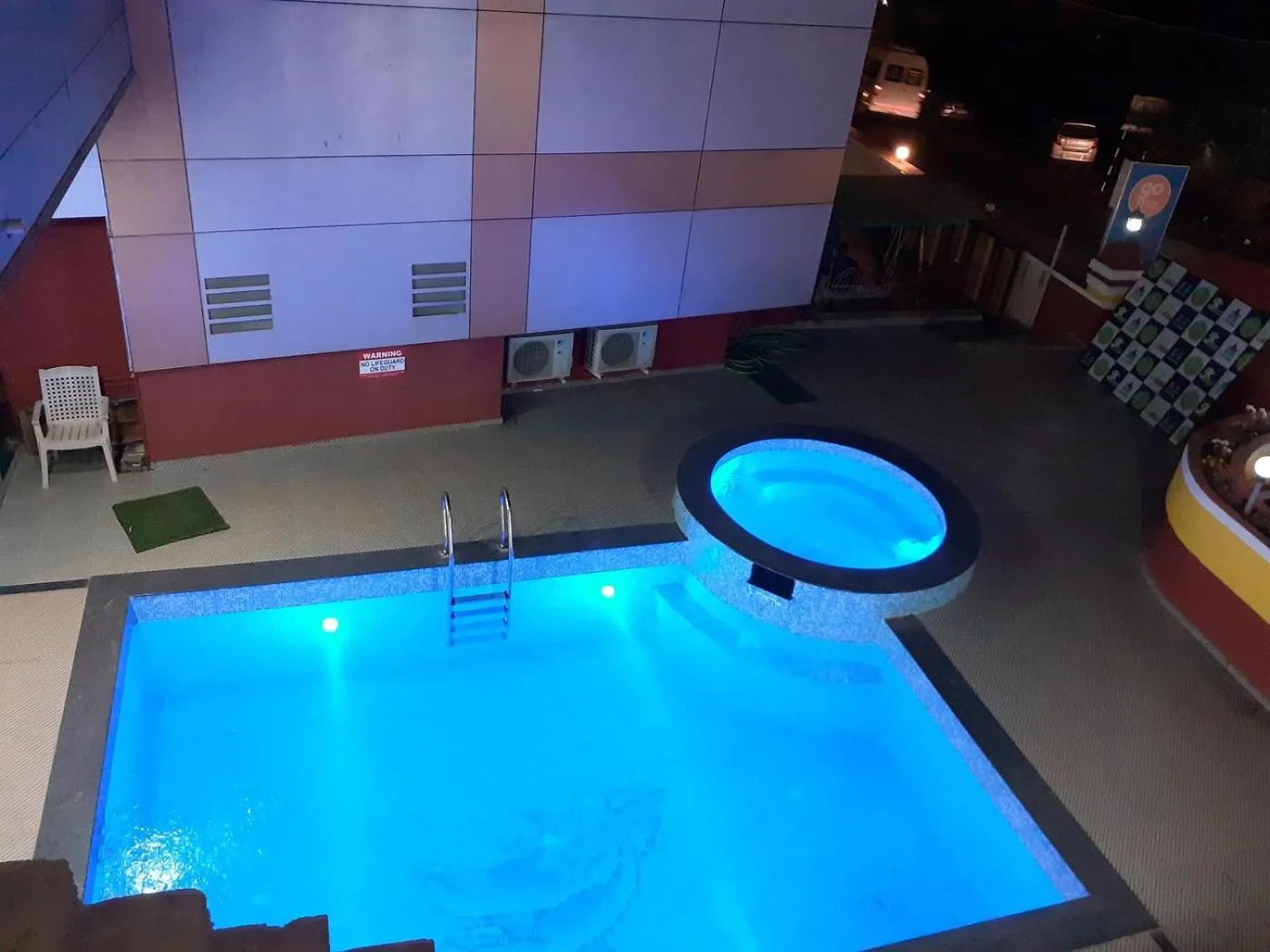 Swimming pool in JK Hotels & Spa, Mahabaleshwar