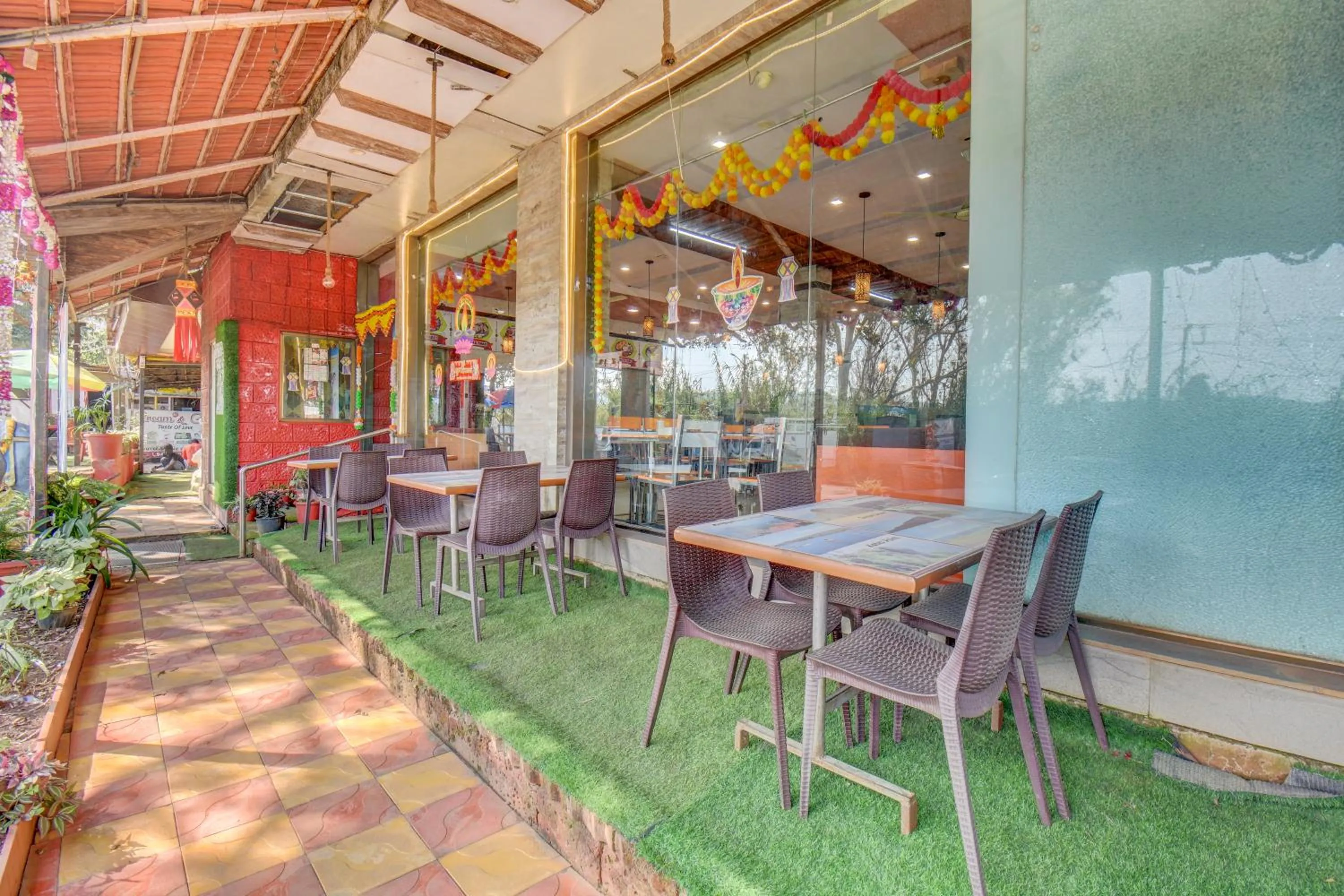 Restaurant/places to eat in JK Hotels & Spa, Mahabaleshwar