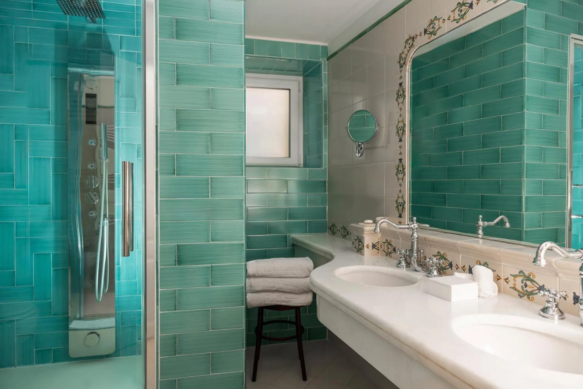 Shower in Hotel Eden Roc