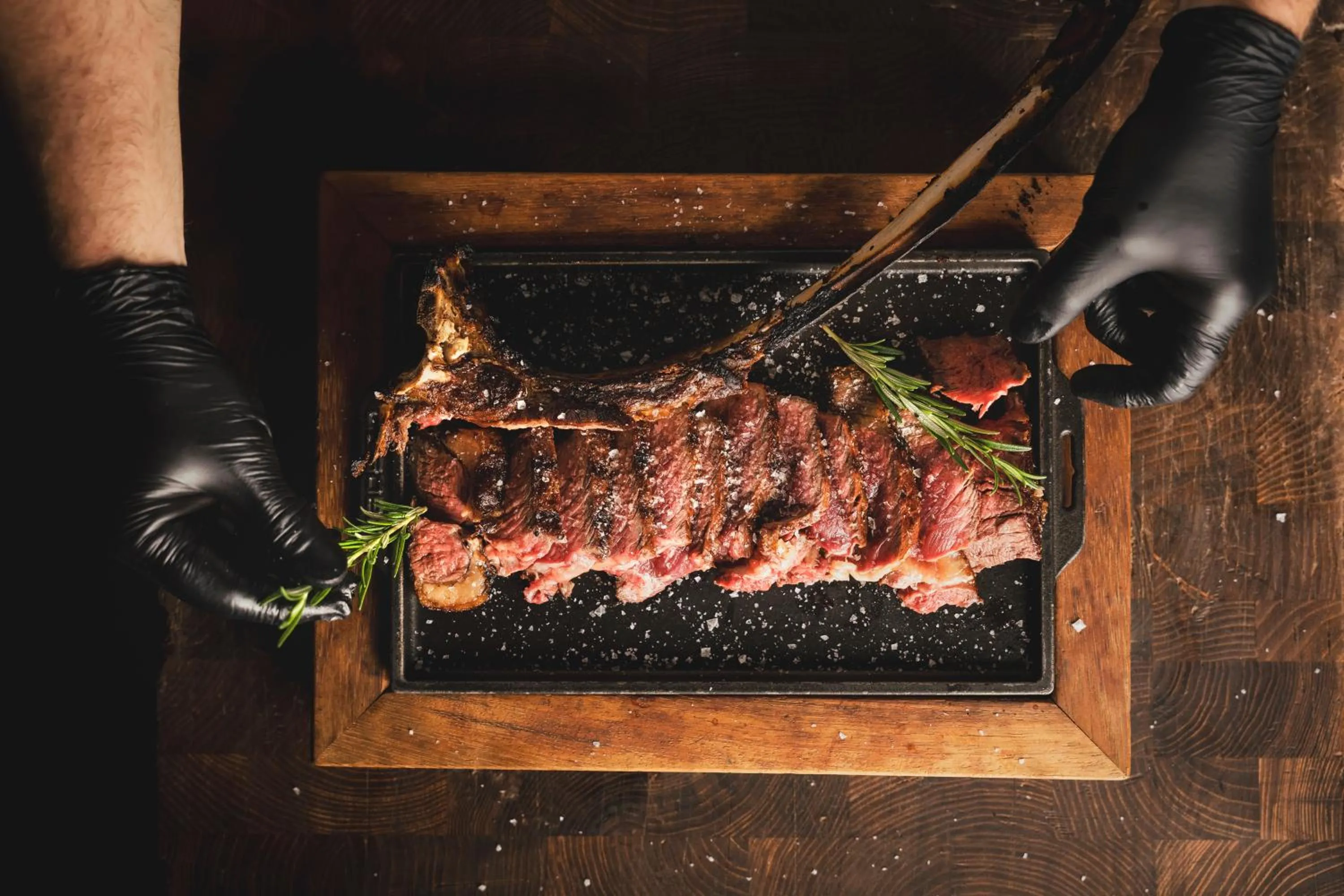 Restaurant/places to eat in Hotel Eden Roc