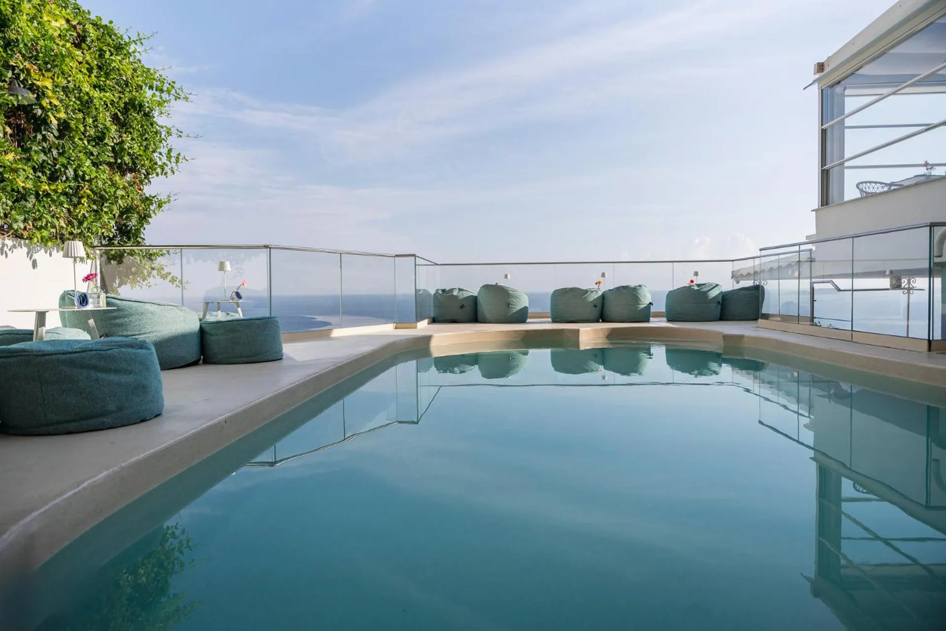 Swimming pool in Hotel Eden Roc