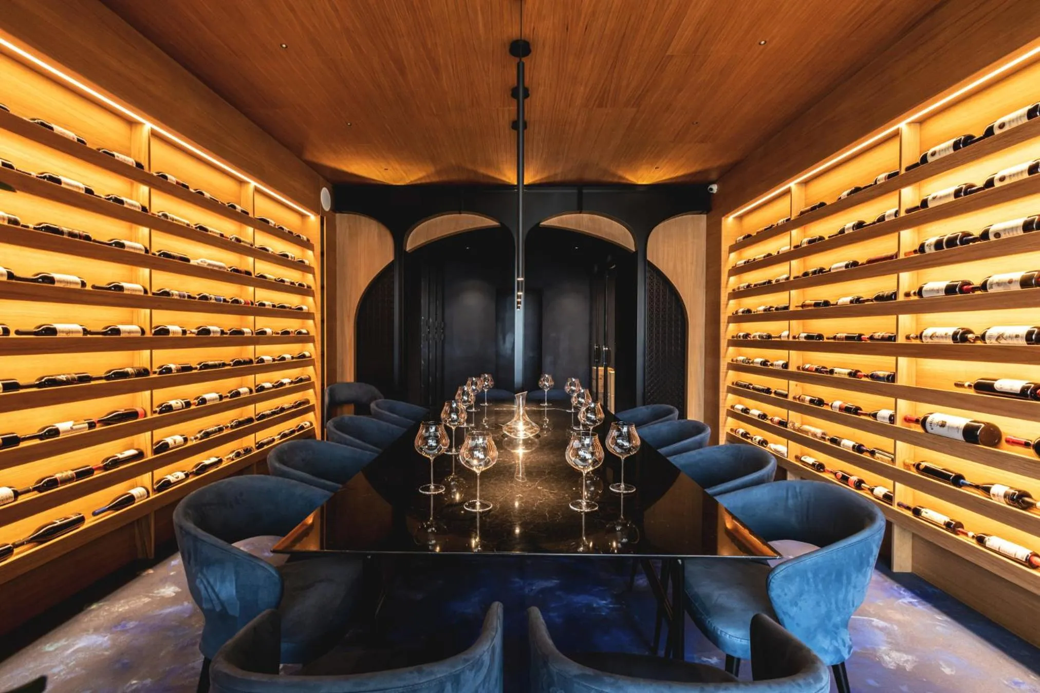 Restaurant/places to eat in Hotel Eden Roc