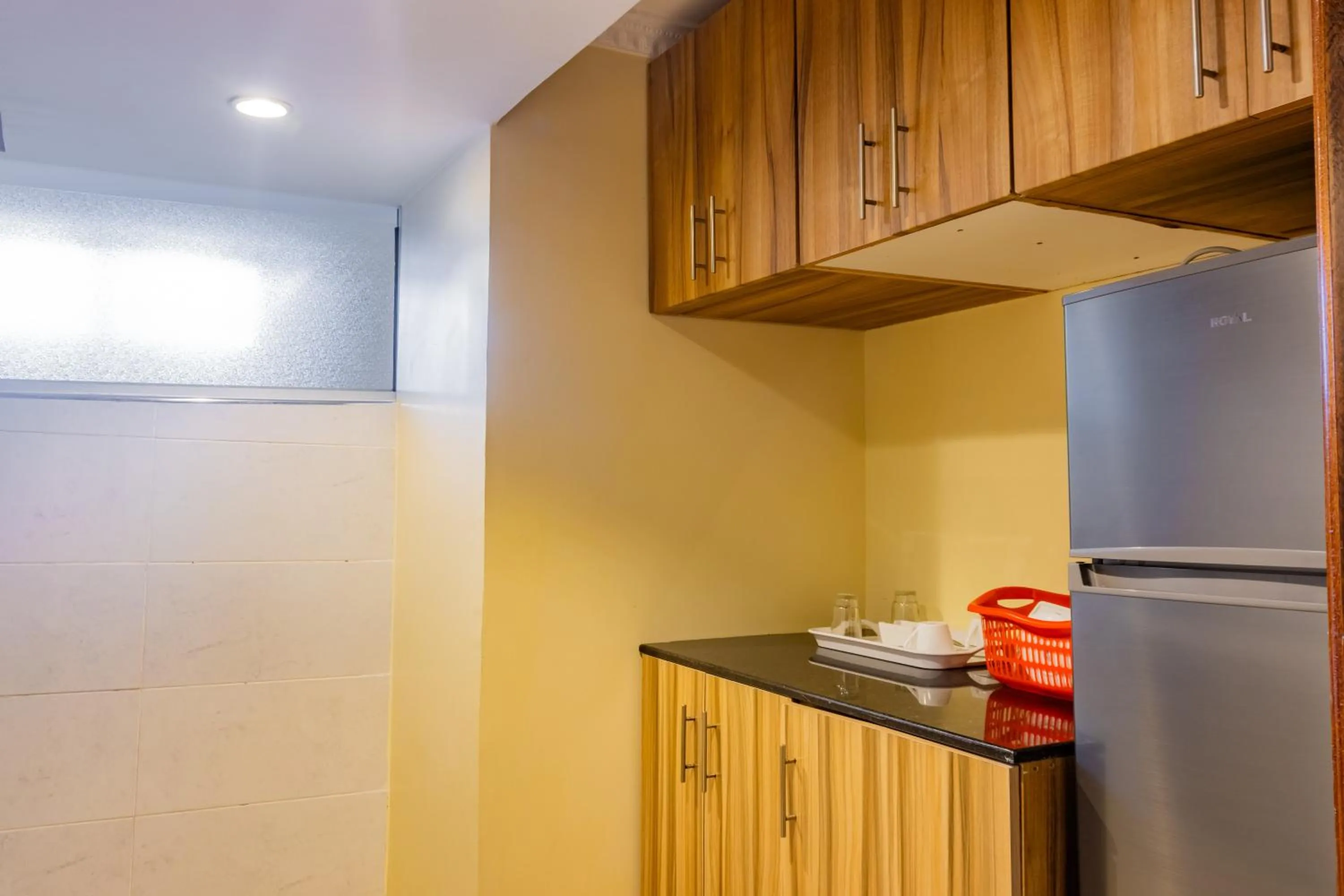 Kitchen or kitchenette in Karen Plains Hotel Nairobi