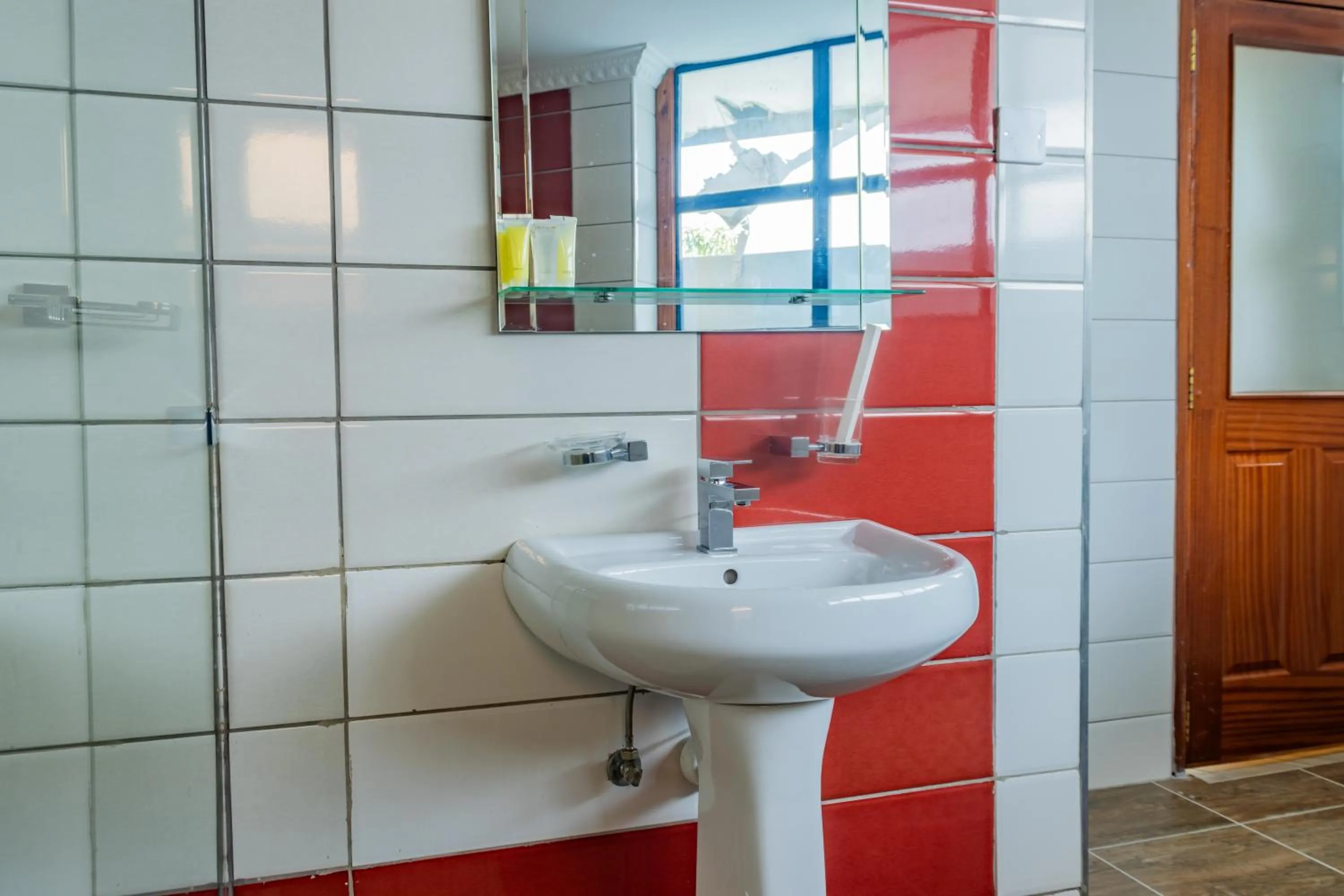 Shower in Karen Plains Hotel Nairobi