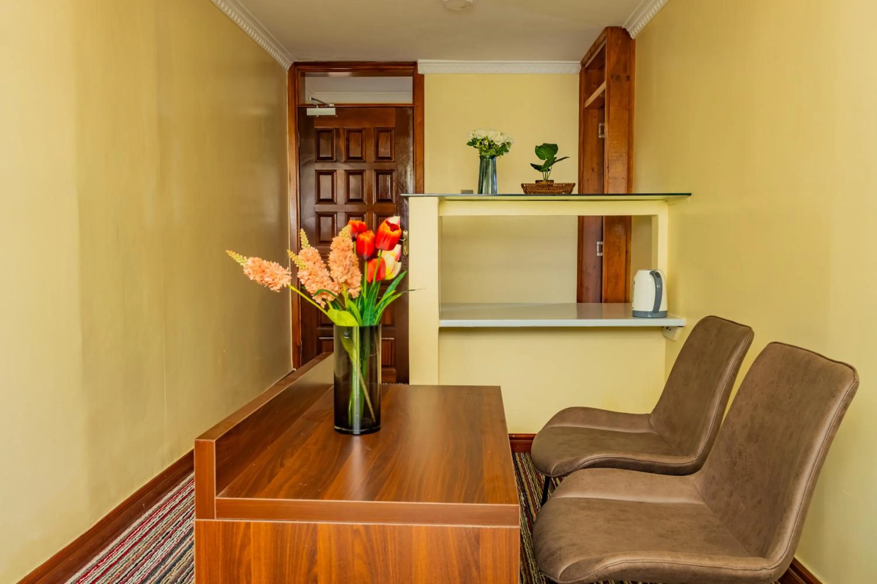 Living room in Karen Plains Hotel Nairobi