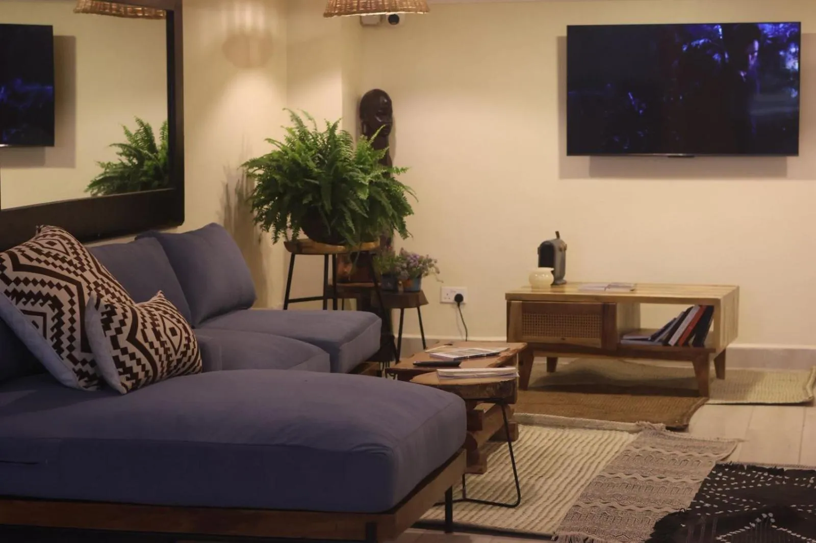 TV and multimedia in Karen Plains Hotel Nairobi