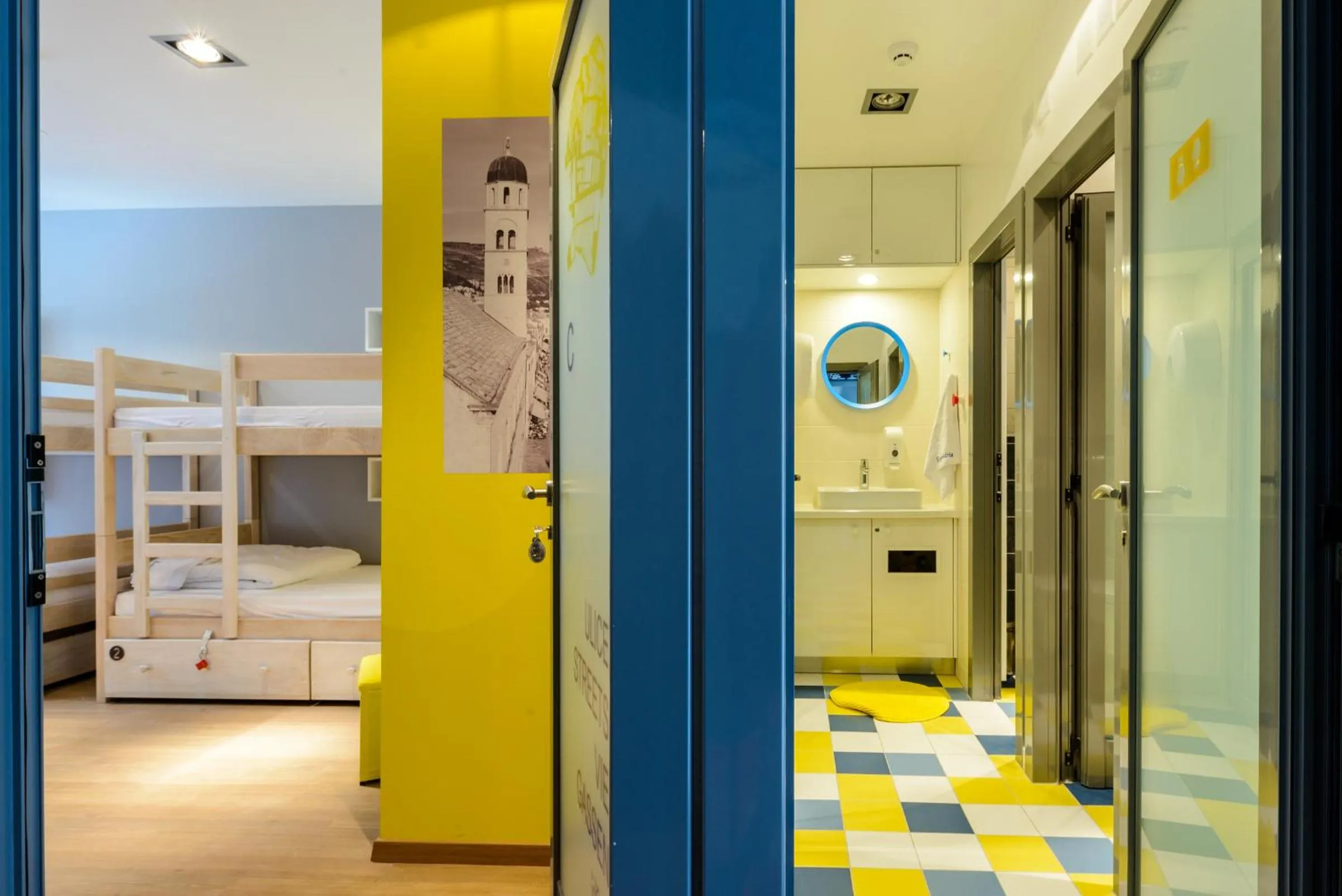 Shower, Bed in Hostel Sea Breeze