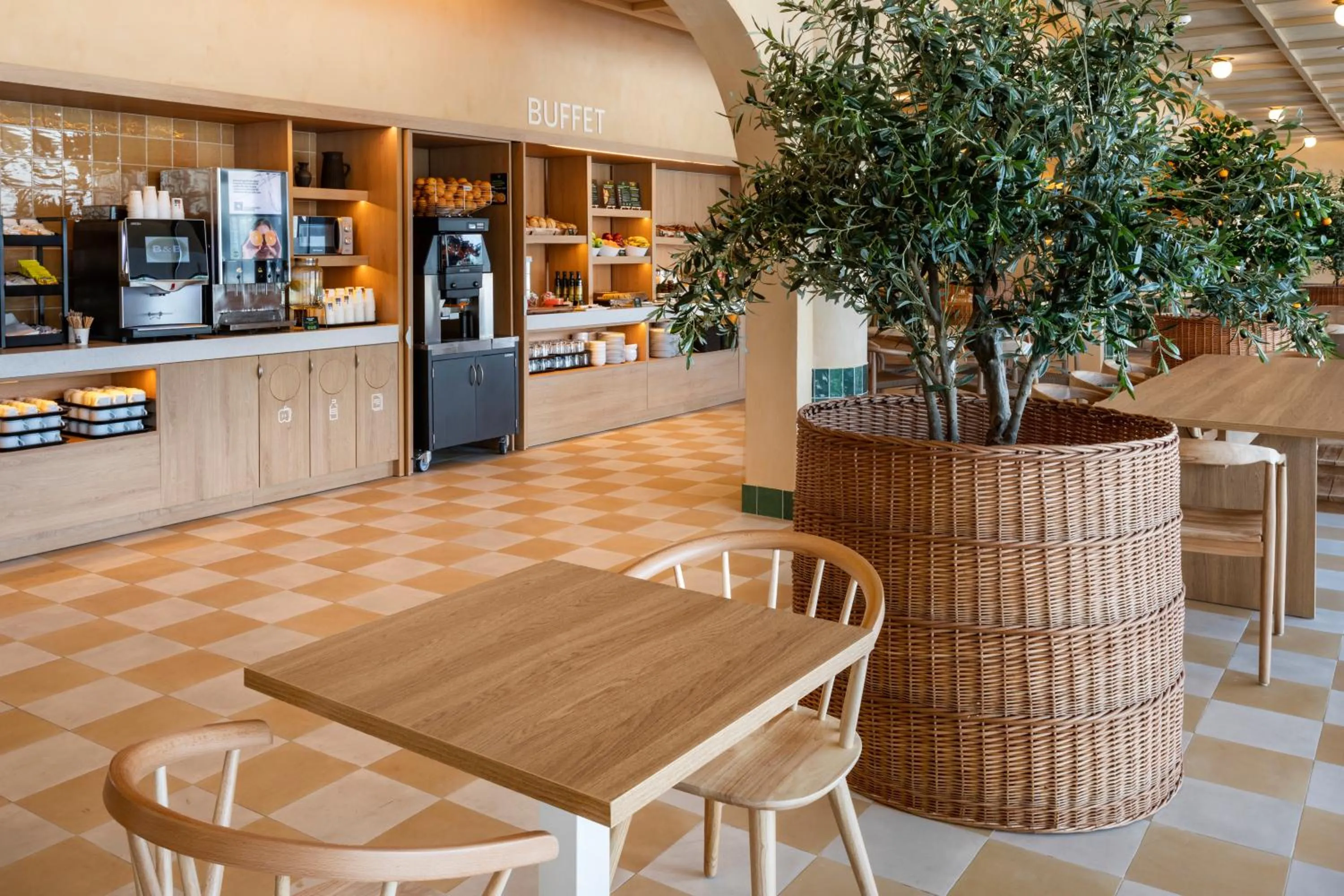 B&B HOTEL Sevilla Bormujos