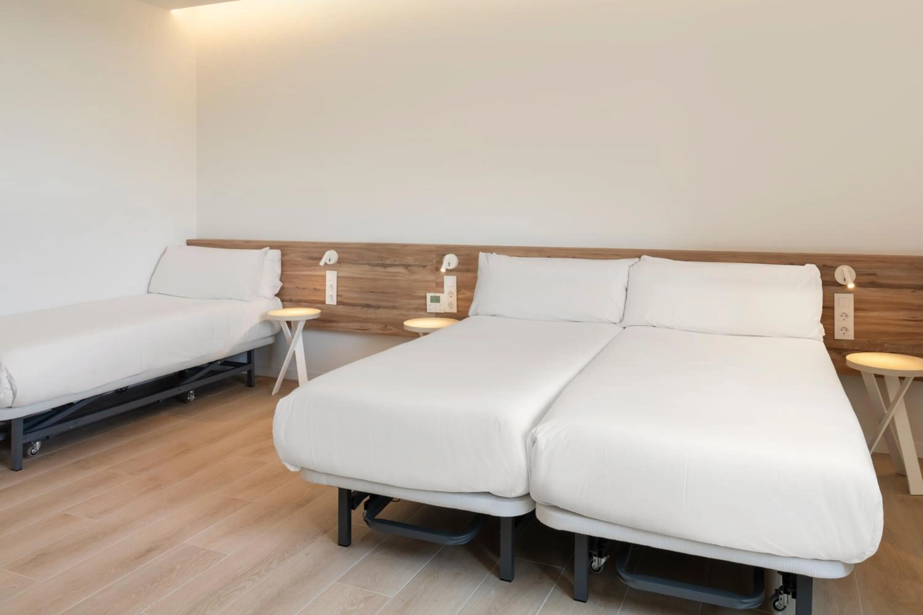 Bed in B&B HOTEL Sevilla Bormujos