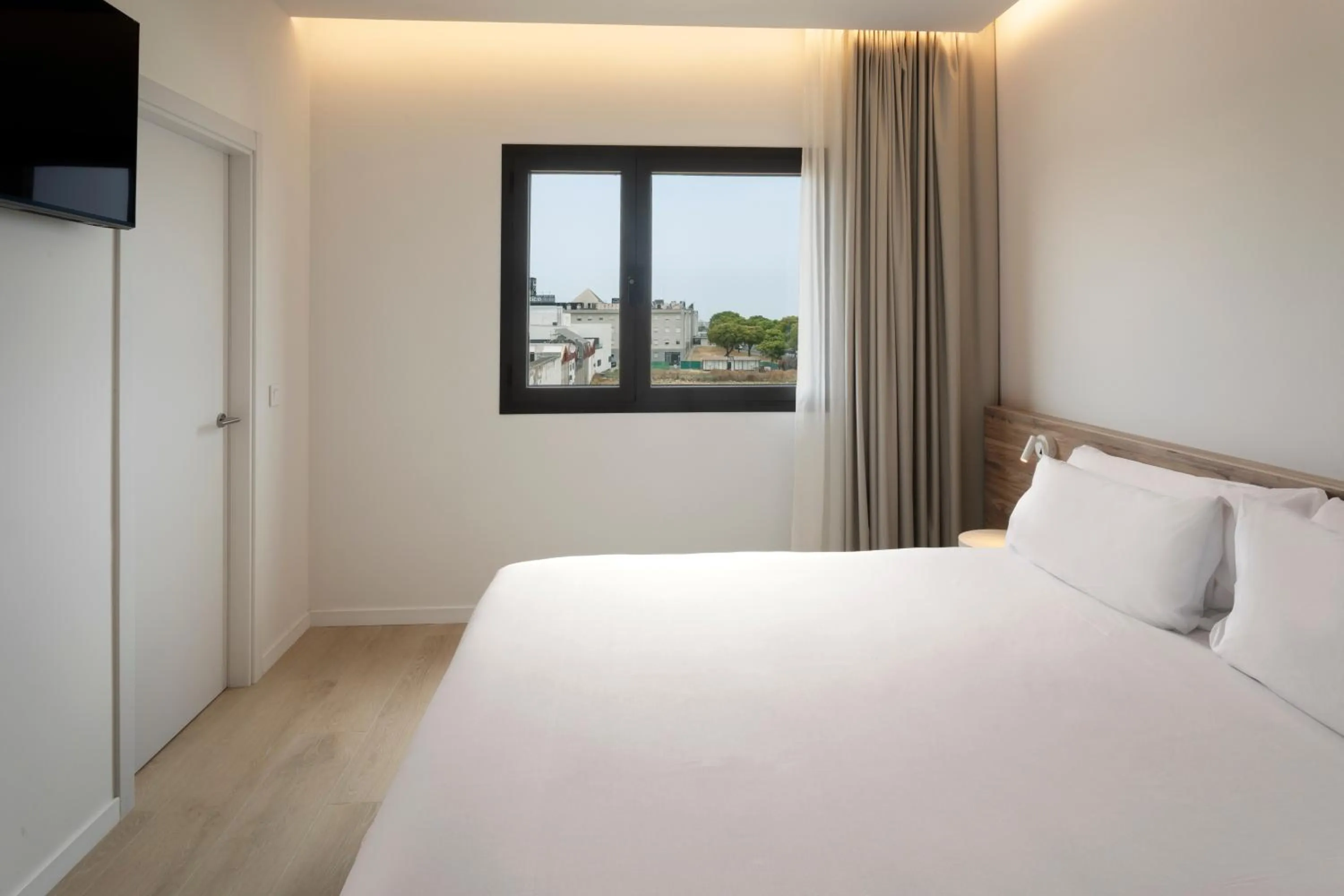 Bed in B&B HOTEL Sevilla Bormujos