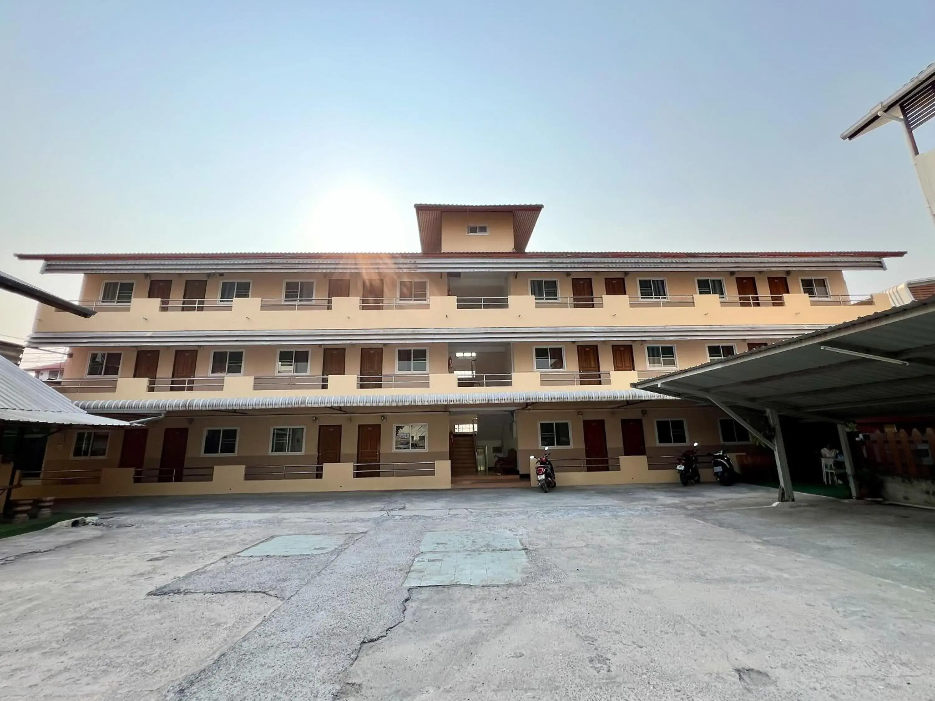 Jamjuree Place Jamjuree Place