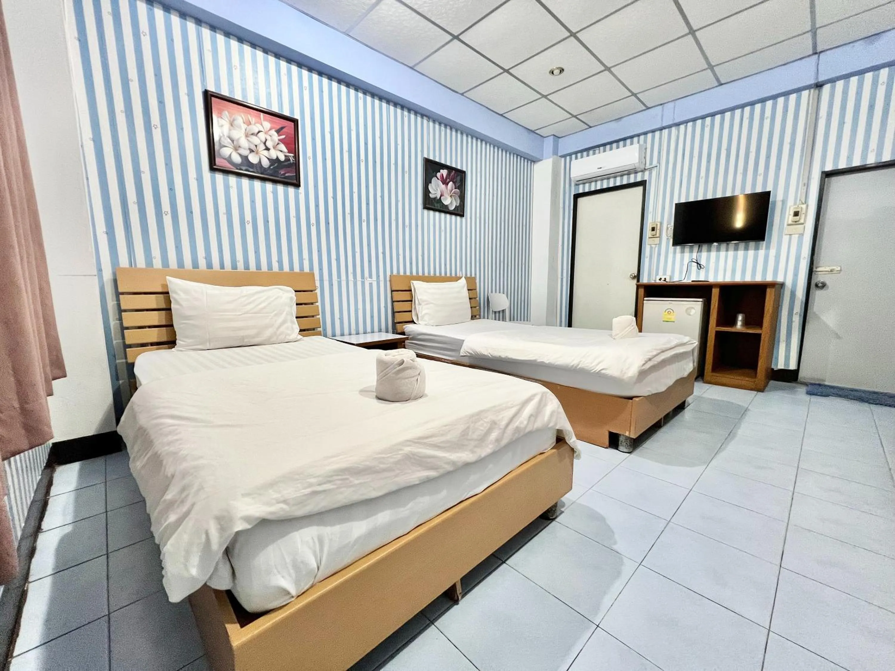 Bedroom, Bed in Jamjuree Place