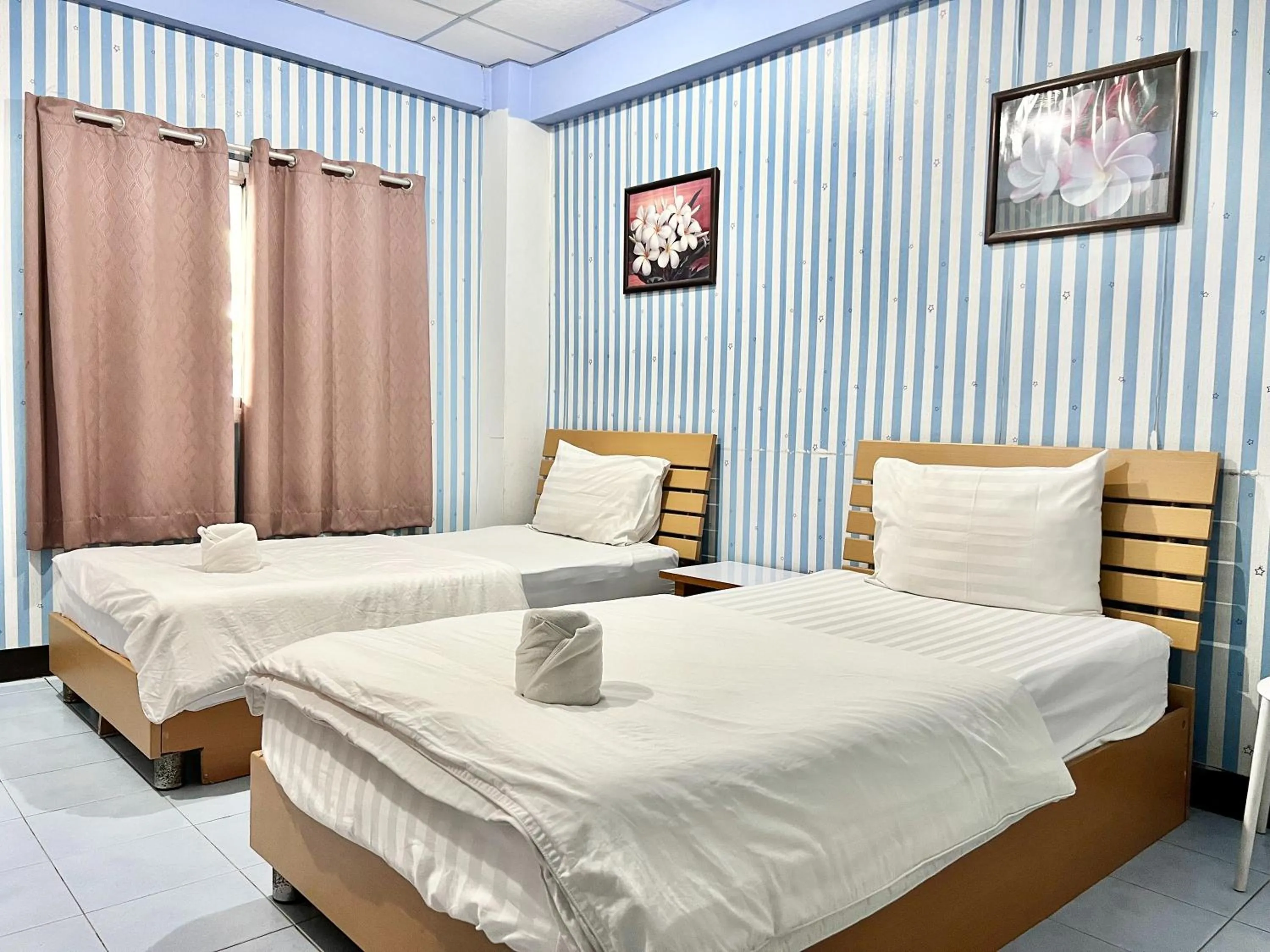 Bedroom, Bed in Jamjuree Place