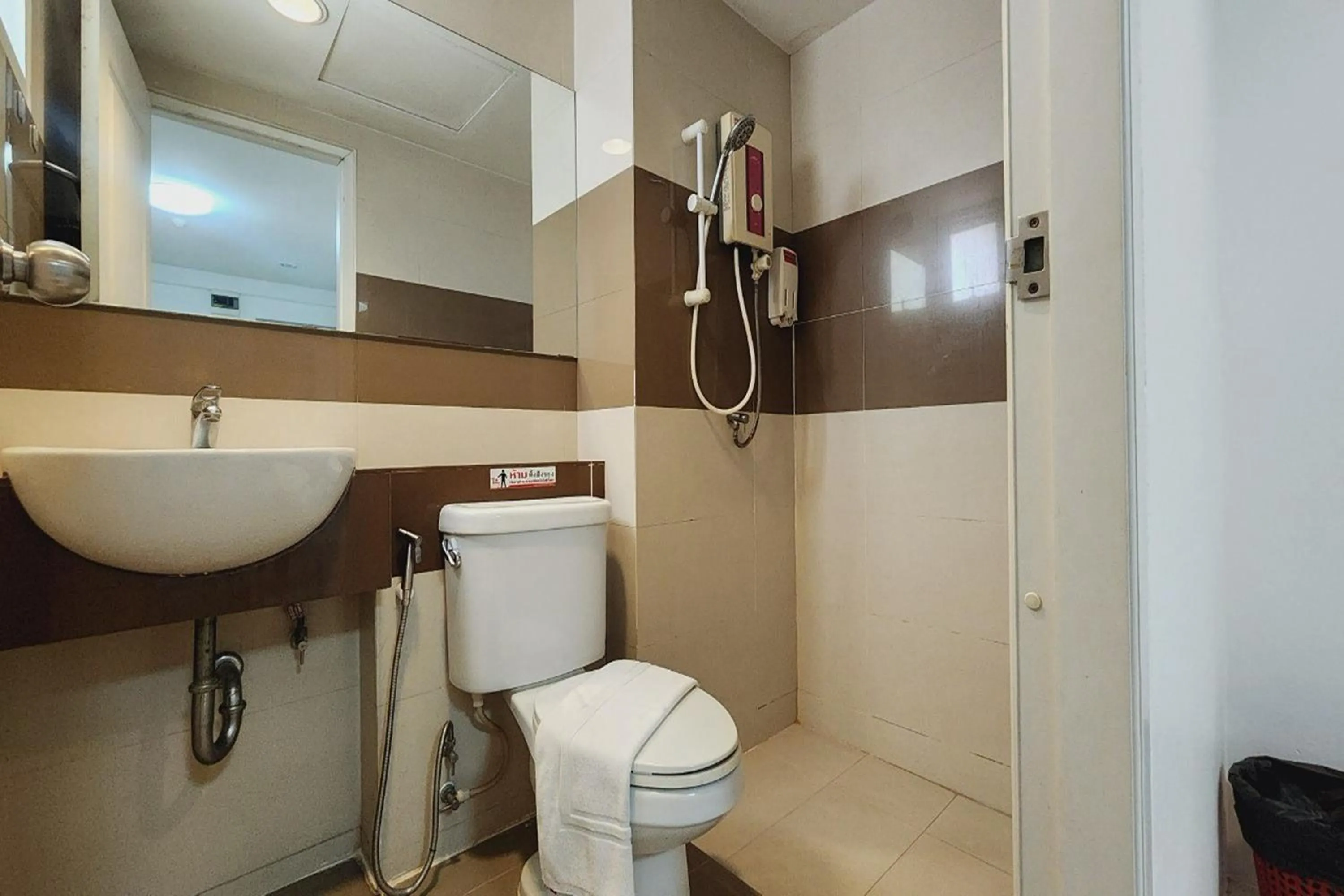 Bathroom in Zenith Life Hotel