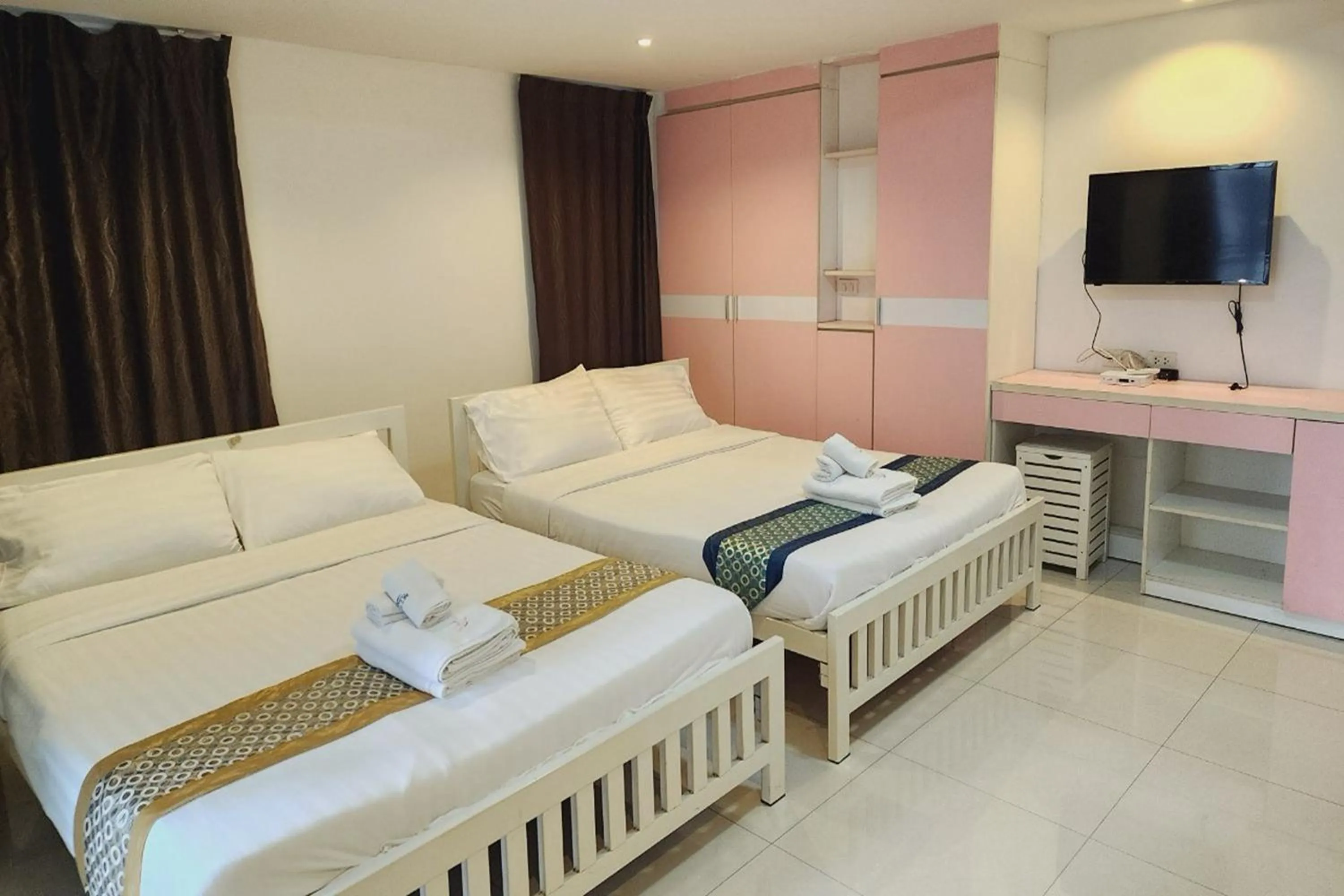 Bed in Zenith Life Hotel