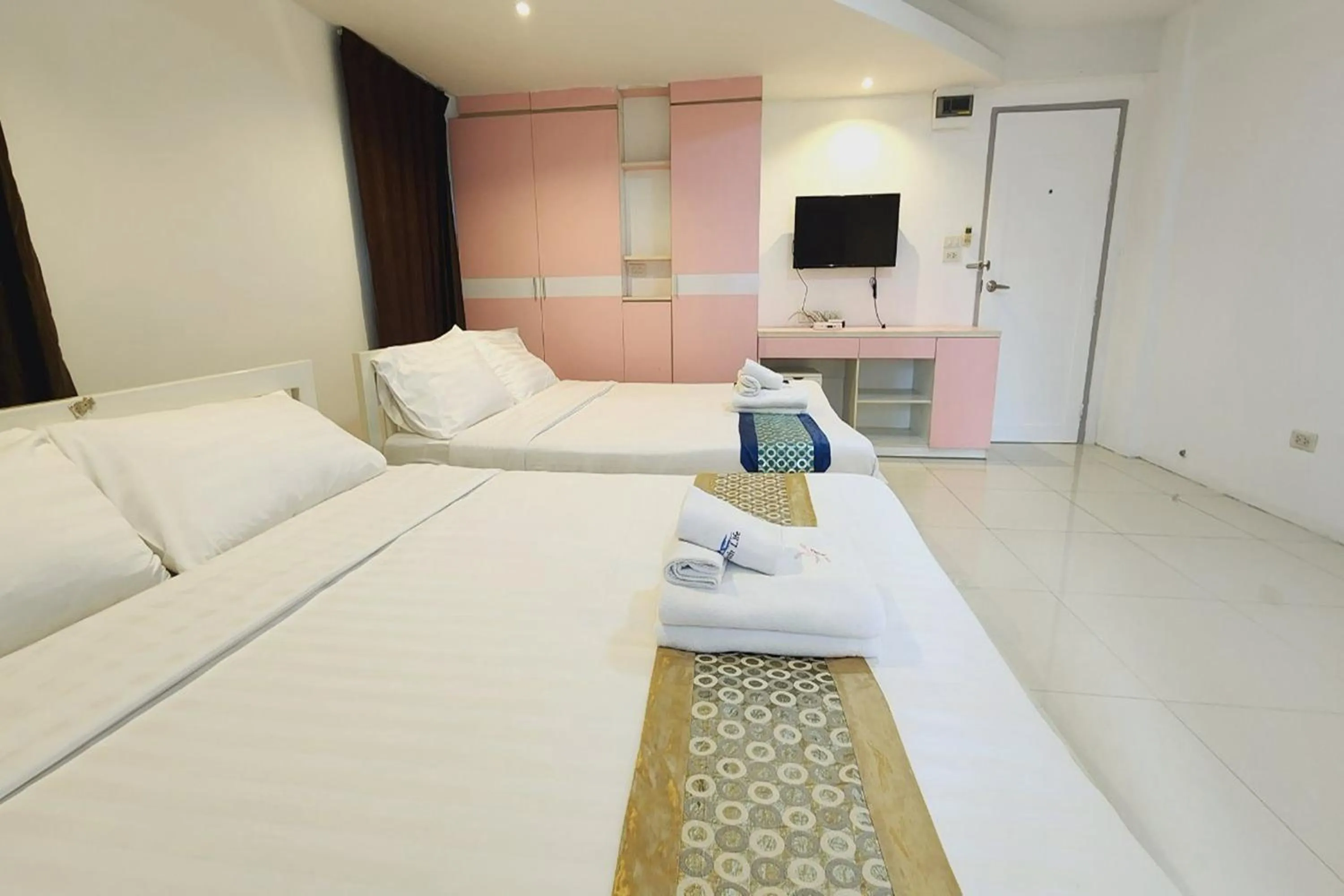 Bedroom, Bed in Zenith Life Hotel