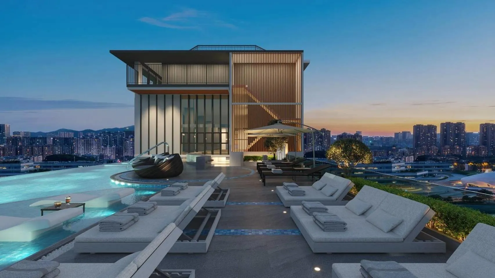 Swimming pool in Samsara Hotel Pattaya