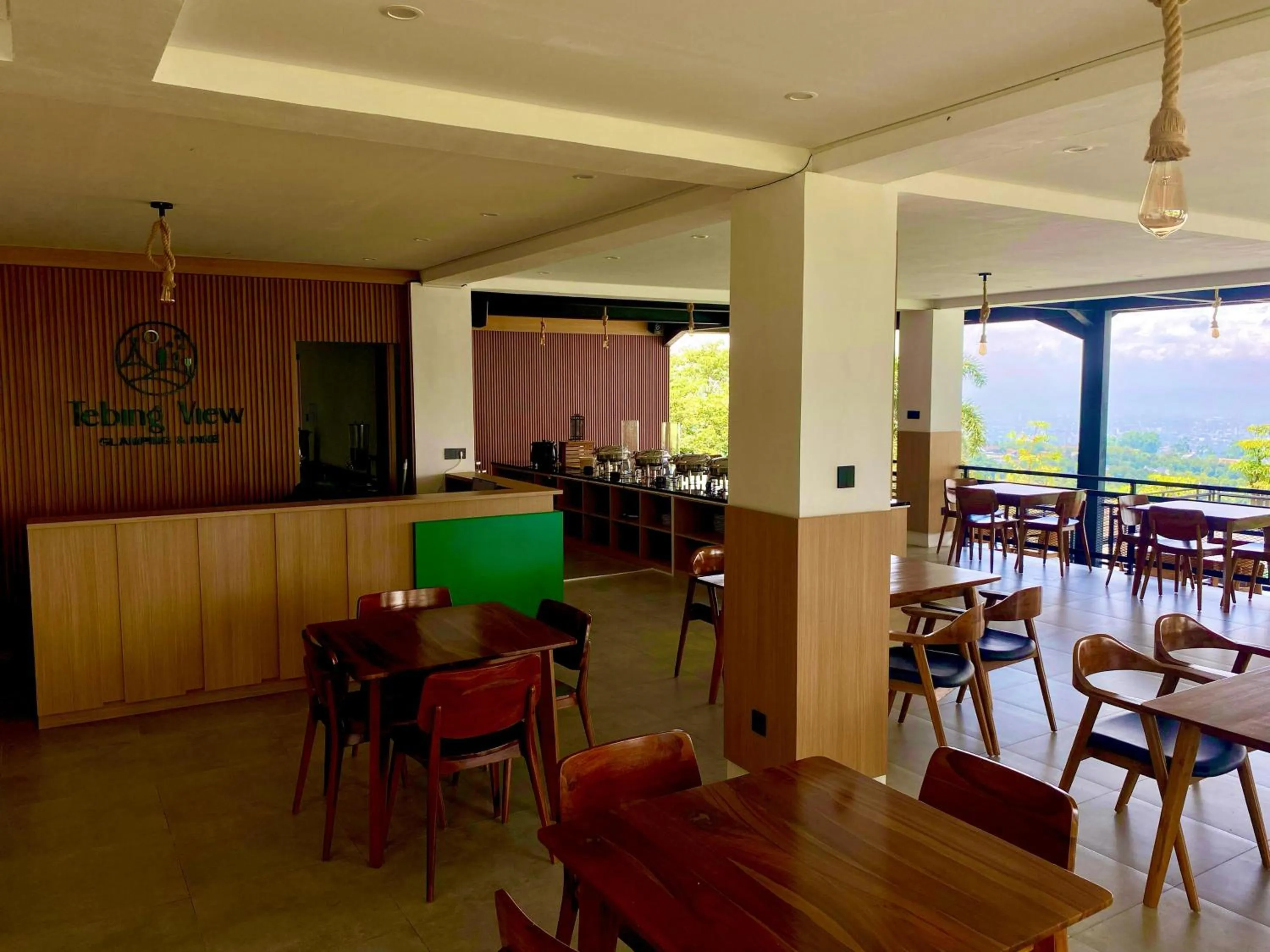 Restaurant/places to eat in Tebing View Glamping, Azana Hotels Collection
