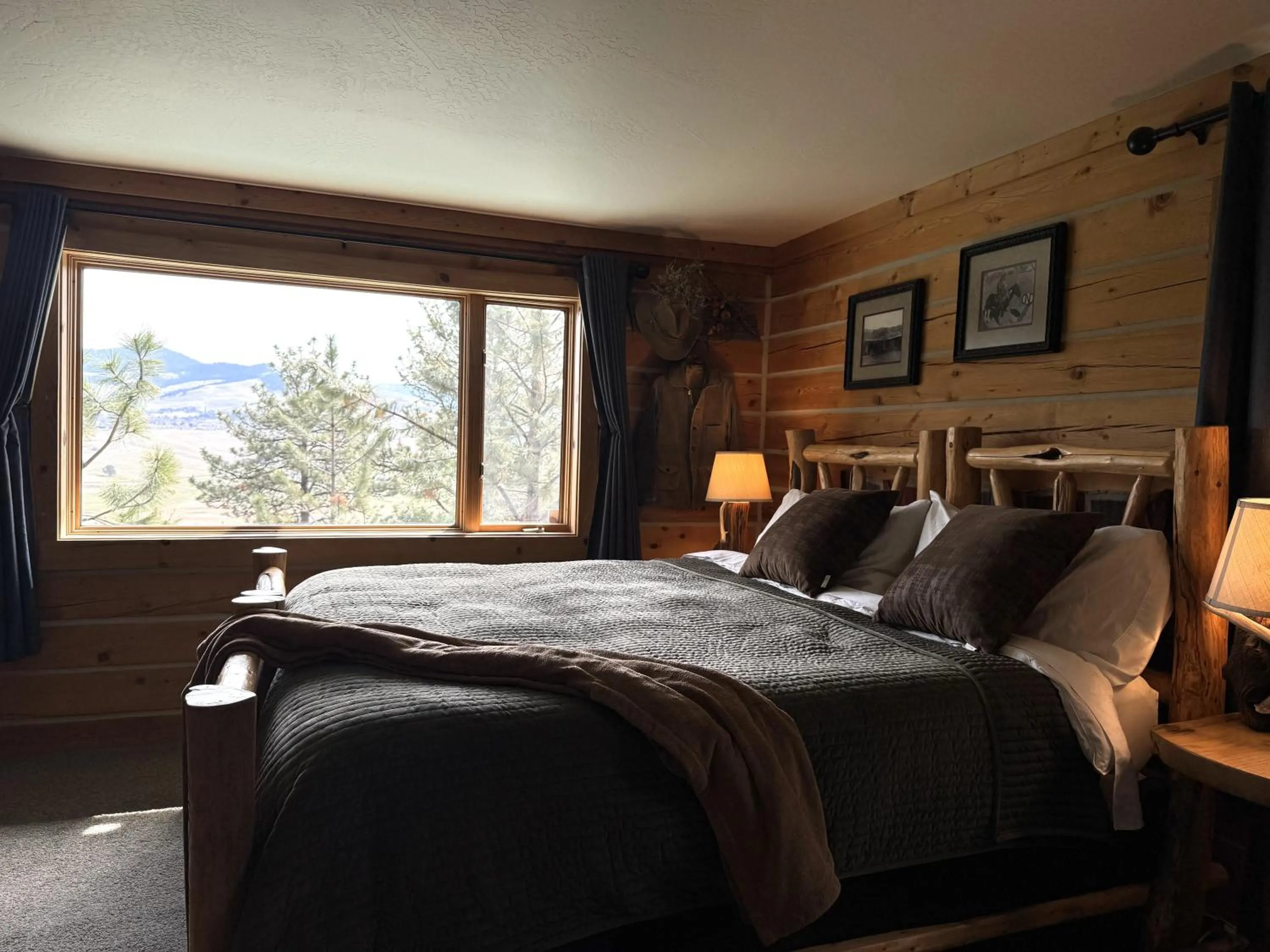 Photo of the whole room, Bed in Blue Mountain Bed and Breakfast
