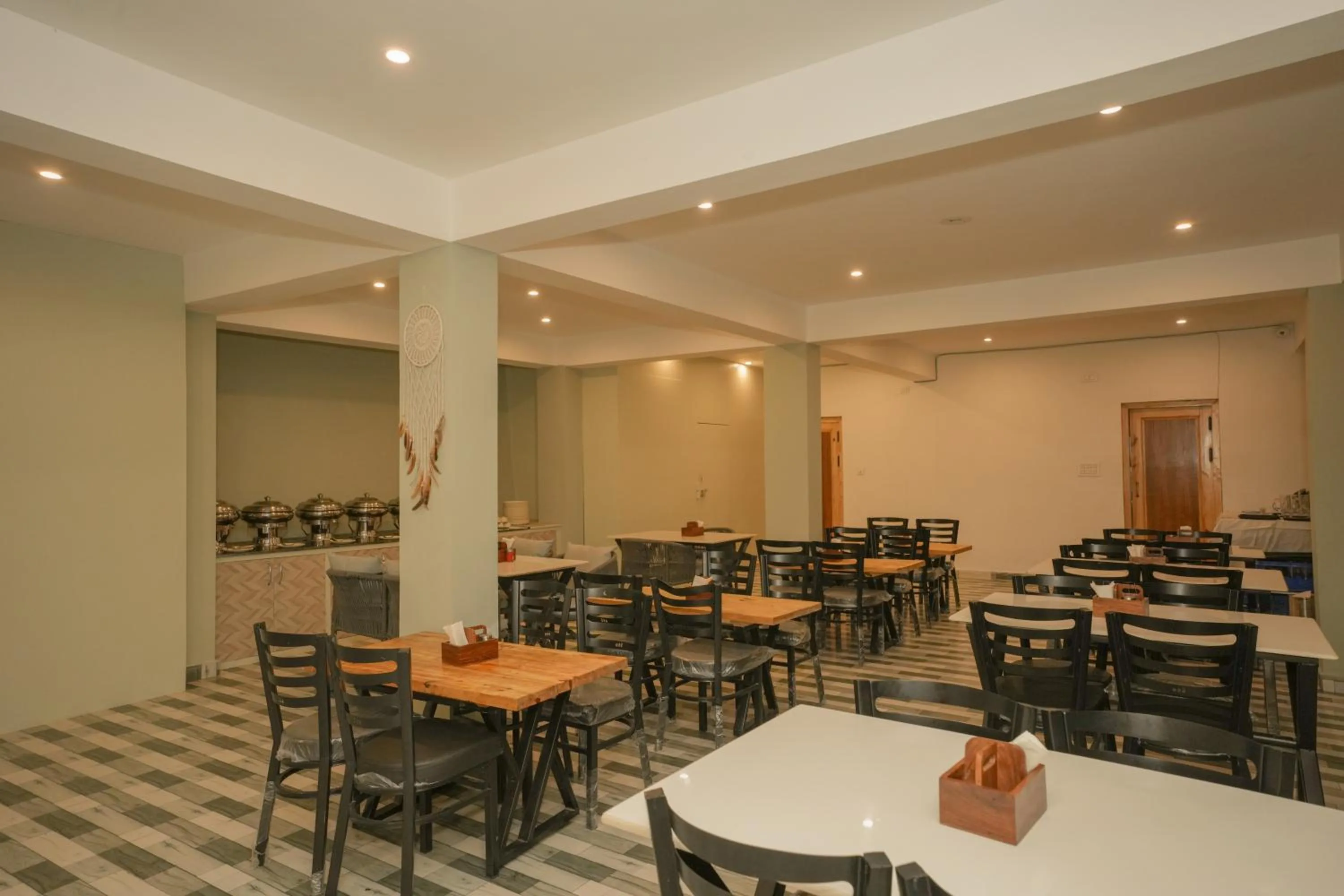 Restaurant/places to eat in The Himalayan Stories - A Riverside Heaven Resort