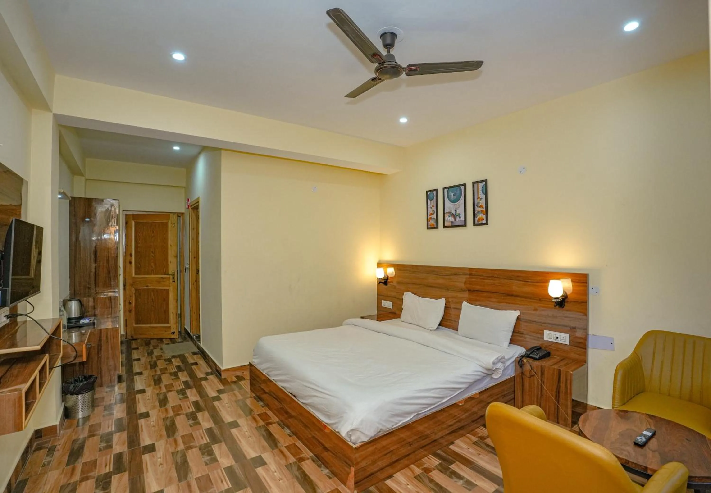 TV and multimedia in The Himalayan Stories - A Riverside Heaven Resort