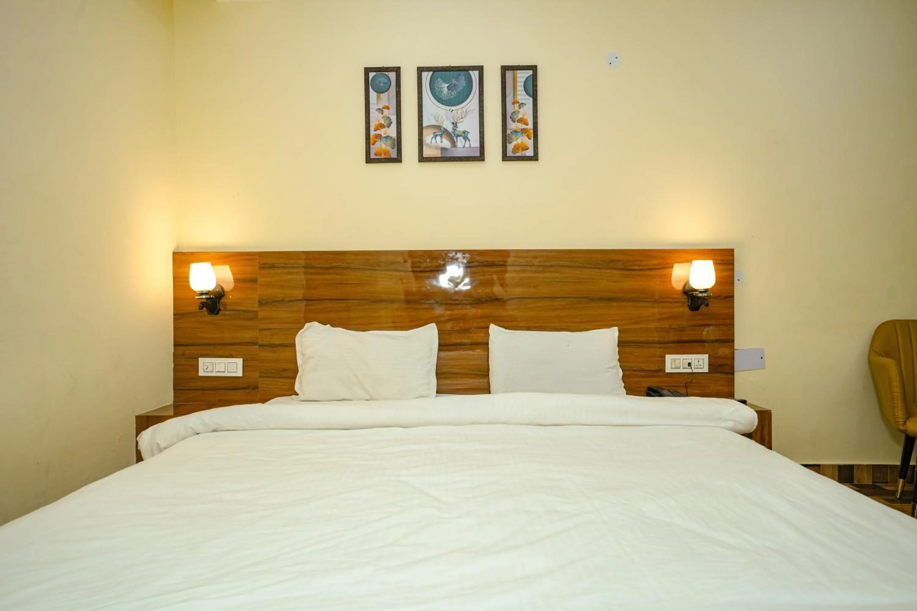 Bed in The Himalayan Stories - A Riverside Heaven Resort