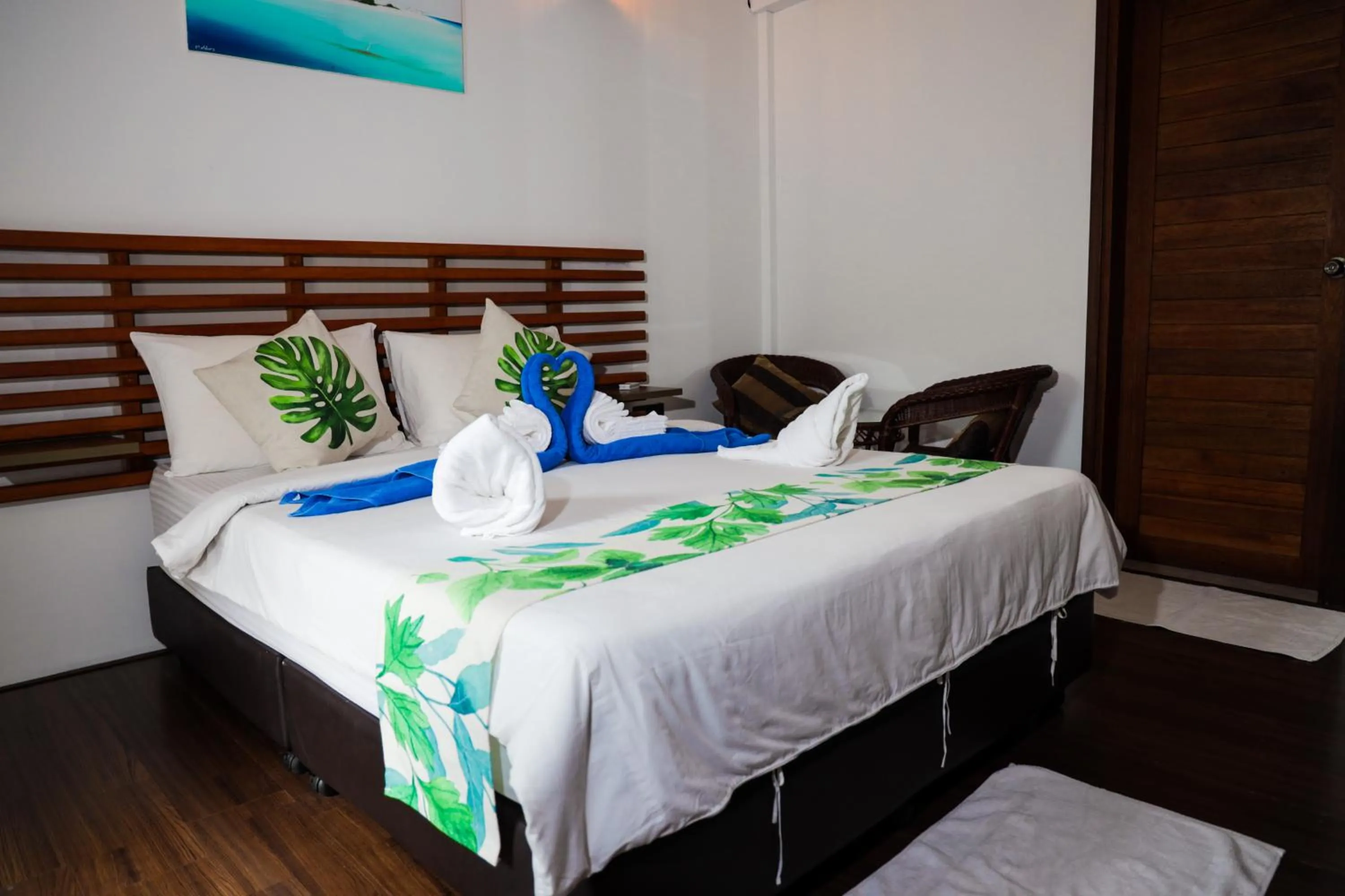 Bedroom, Bed in Palm Residence