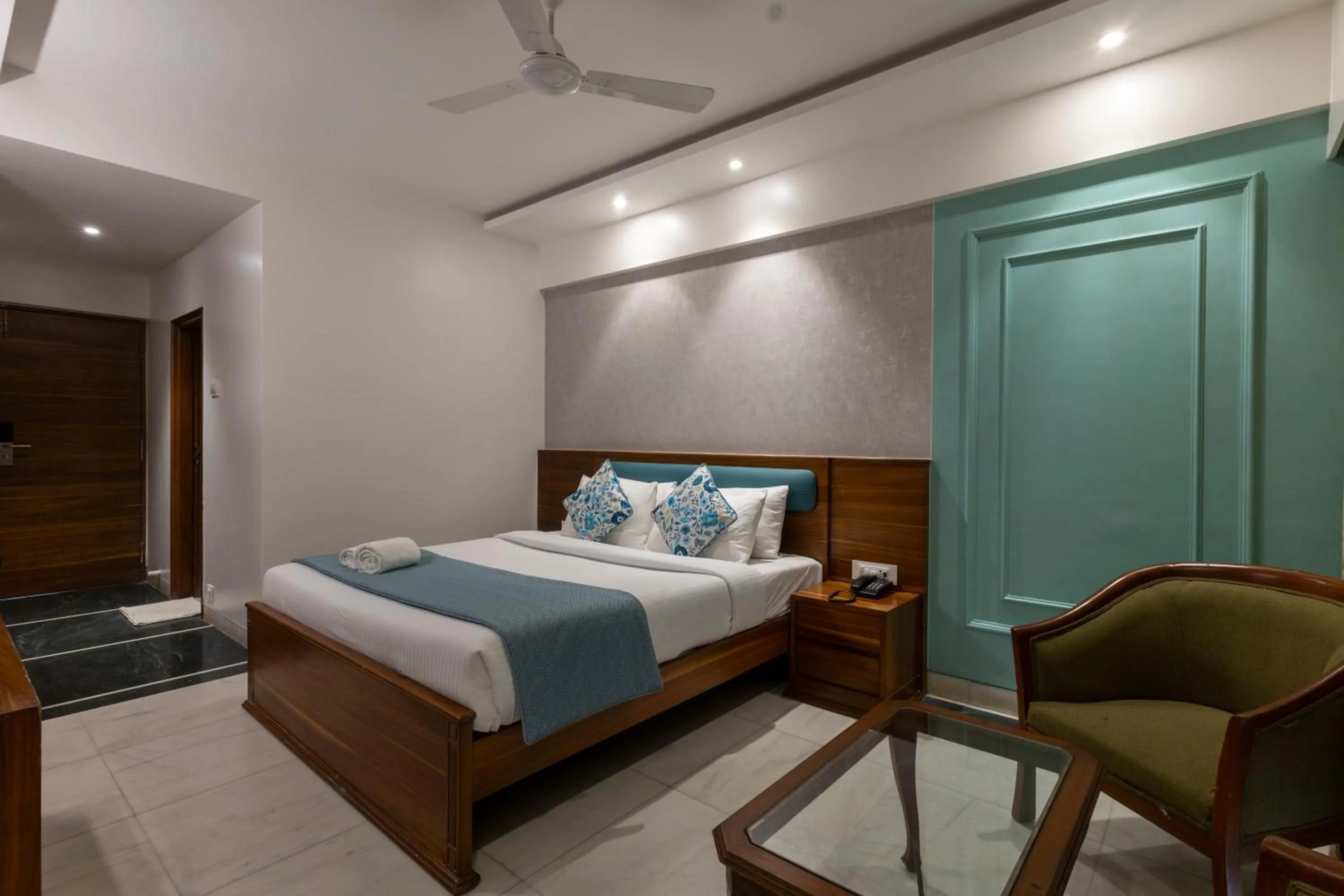 Photo of the whole room, Bed in The Metropole by Keyboard Hotels