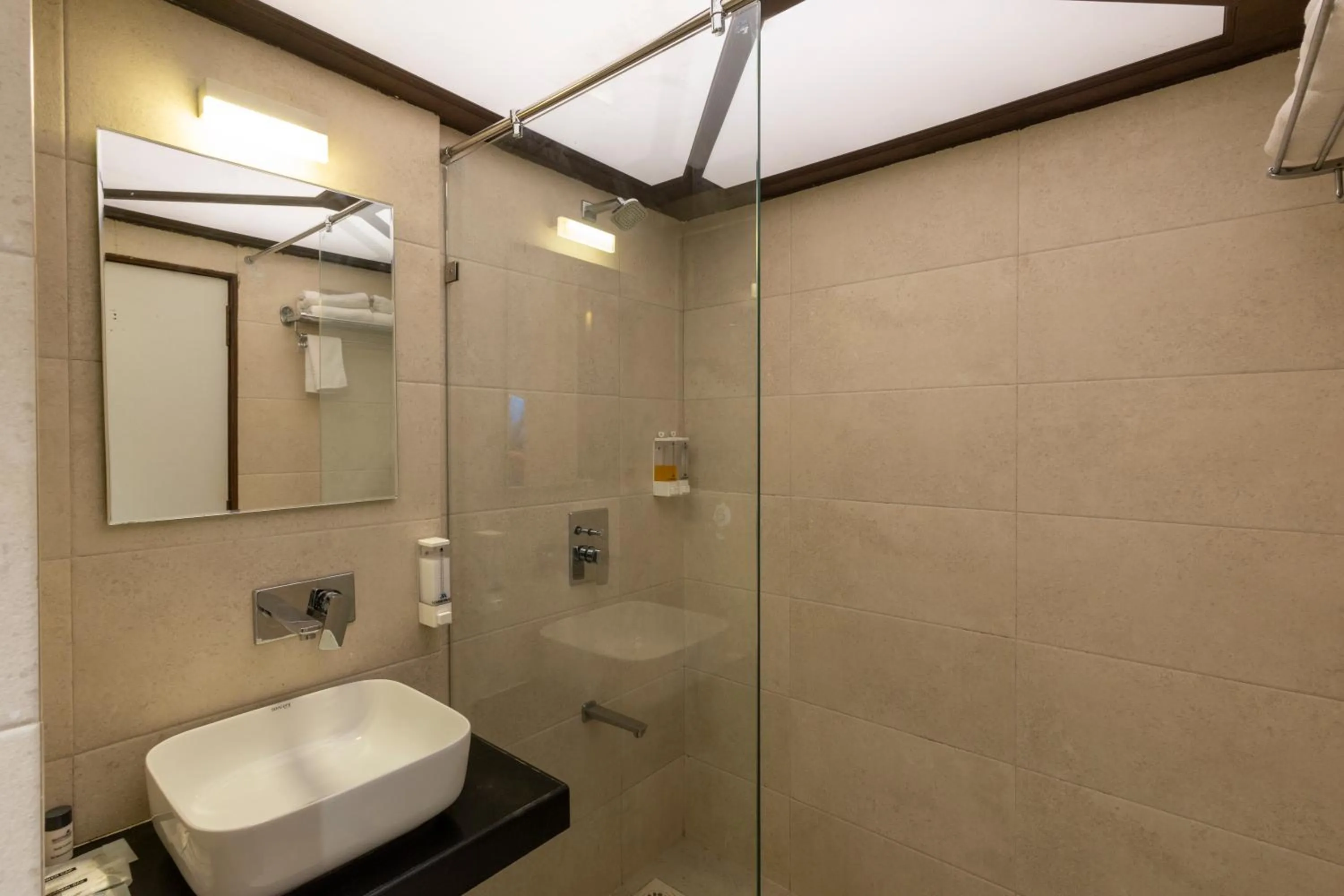 Bathroom in The Metropole by Keyboard Hotels