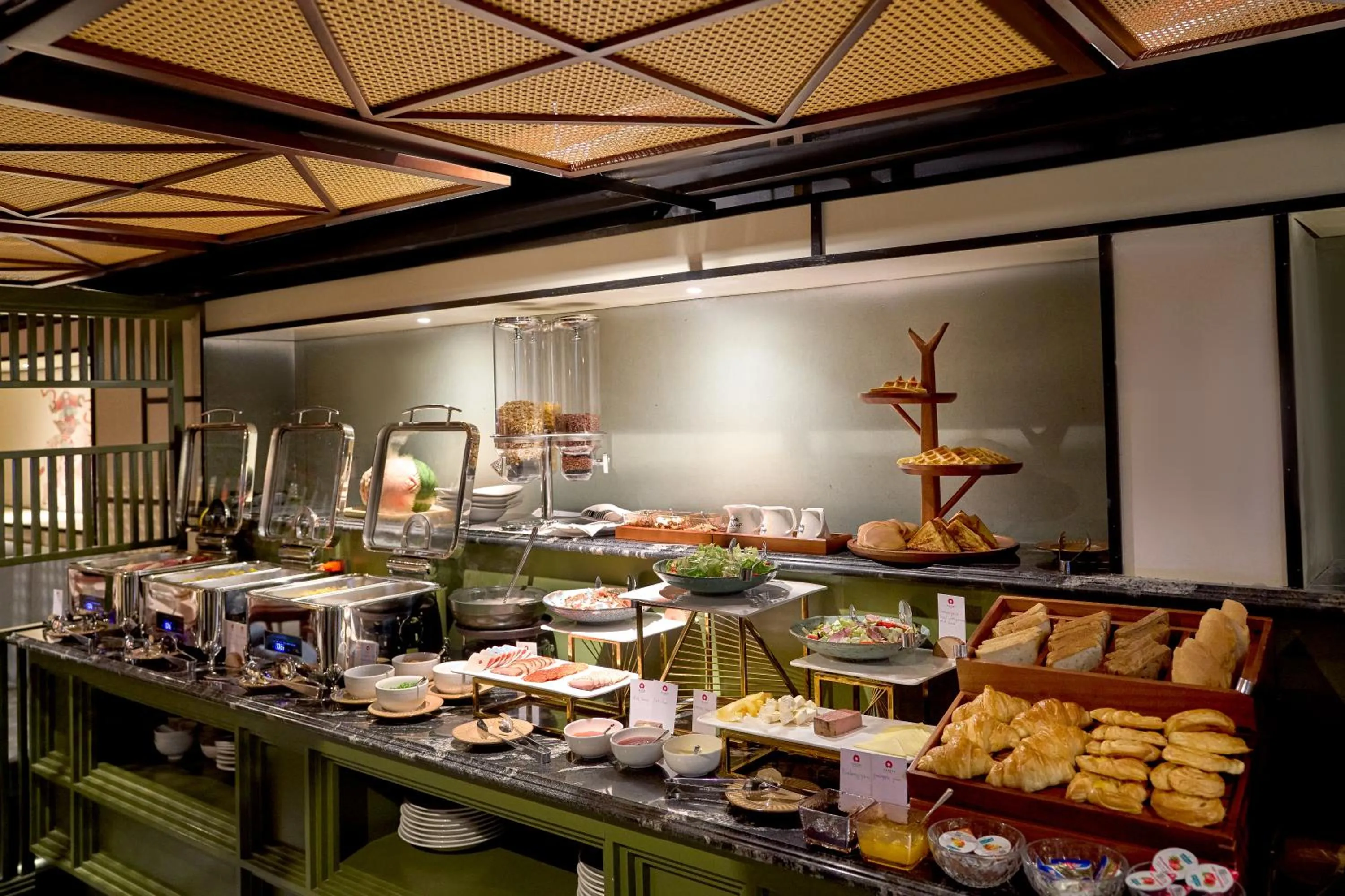 Restaurant/places to eat in Solaria Tesori Hotel